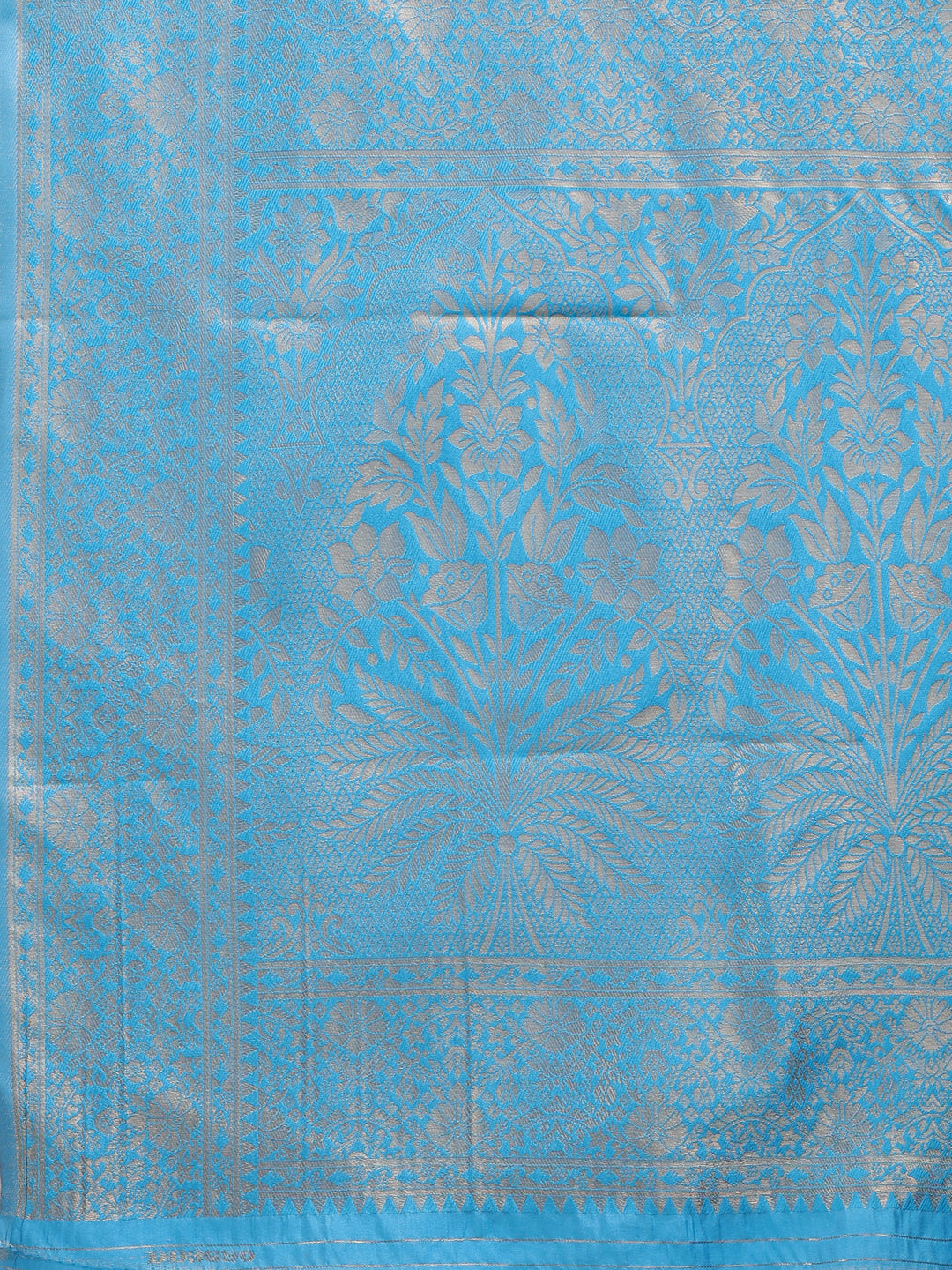 Astita Graceful Cream and Sky blue Silk Saree – Traditional Elegance with Royal Charm