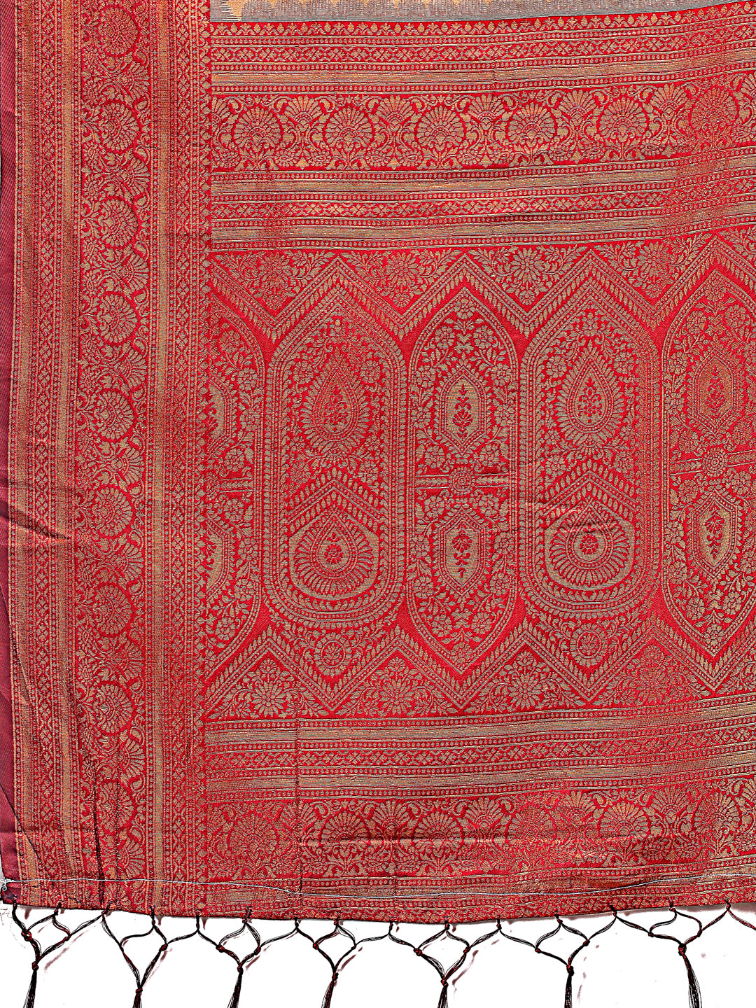 Astita Majestic Red & Cream Silk Saree with Rich Woven Pallu – A Regal Touch for Special Moments