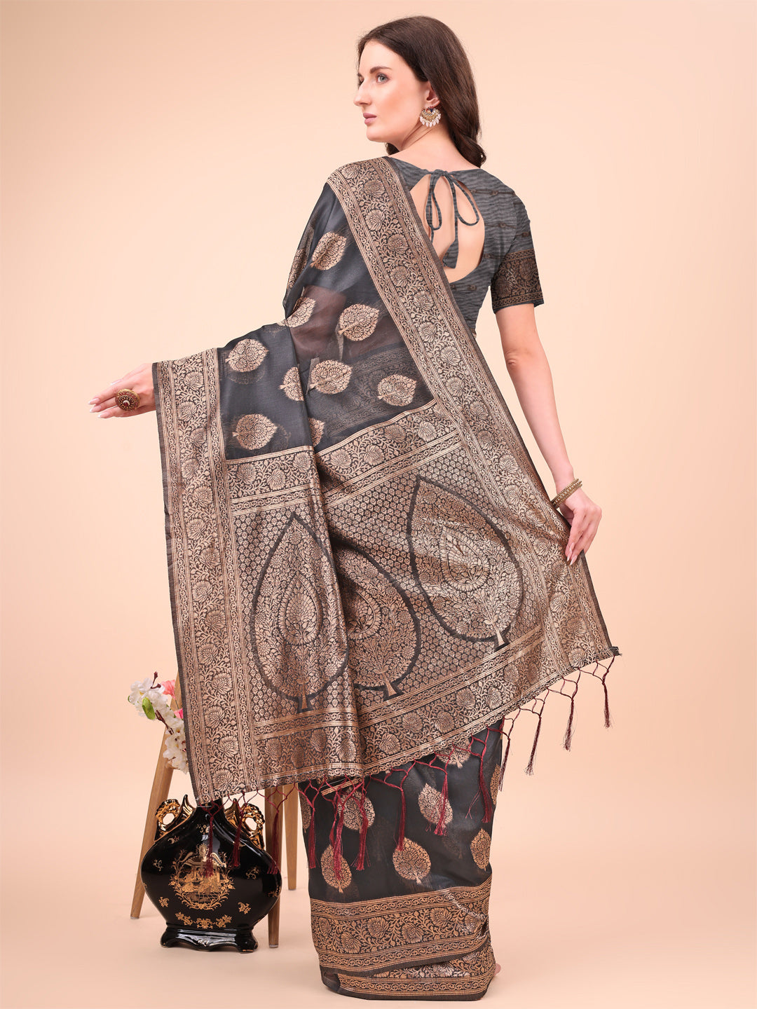 Astita Elegant Black Banarasi Cotton Saree with Zari Leaf Motifs and Rich Pallu – Traditional Indian Saree for Festive & Wedding Wear