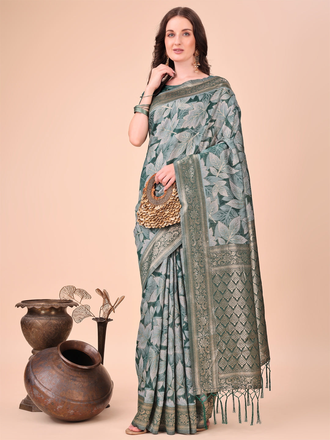 Elegant Green Cotton Silk Saree with Floral Design & Rich Pallu – Festive & Wedding Wear