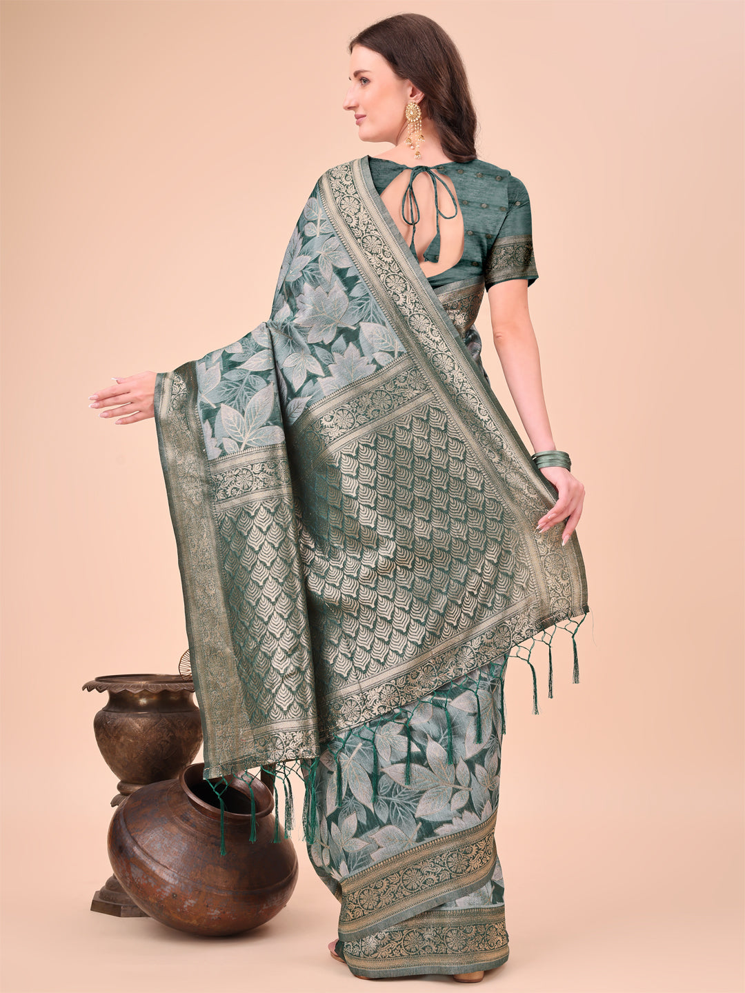 Elegant Green Cotton Silk Saree with Floral Design & Rich Pallu – Festive & Wedding Wear