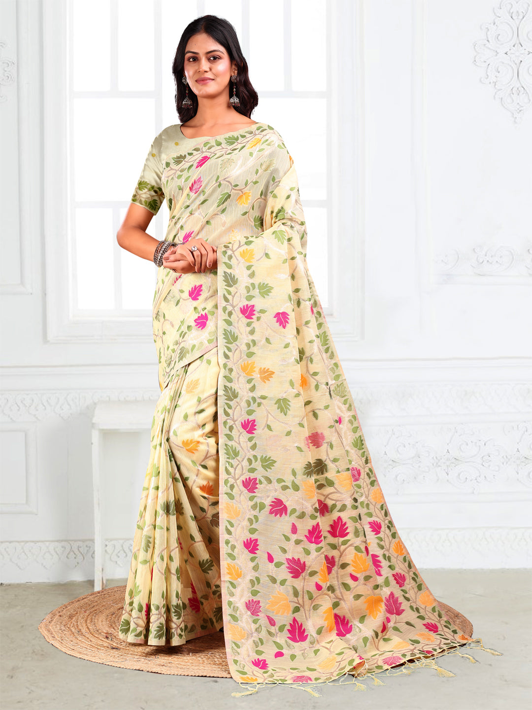 Astita Off White Floral Linen Cotton Saree with Zari Detailing & Printed Pallu β Lightweight Traditional Saree for Festive & Daily Elegance