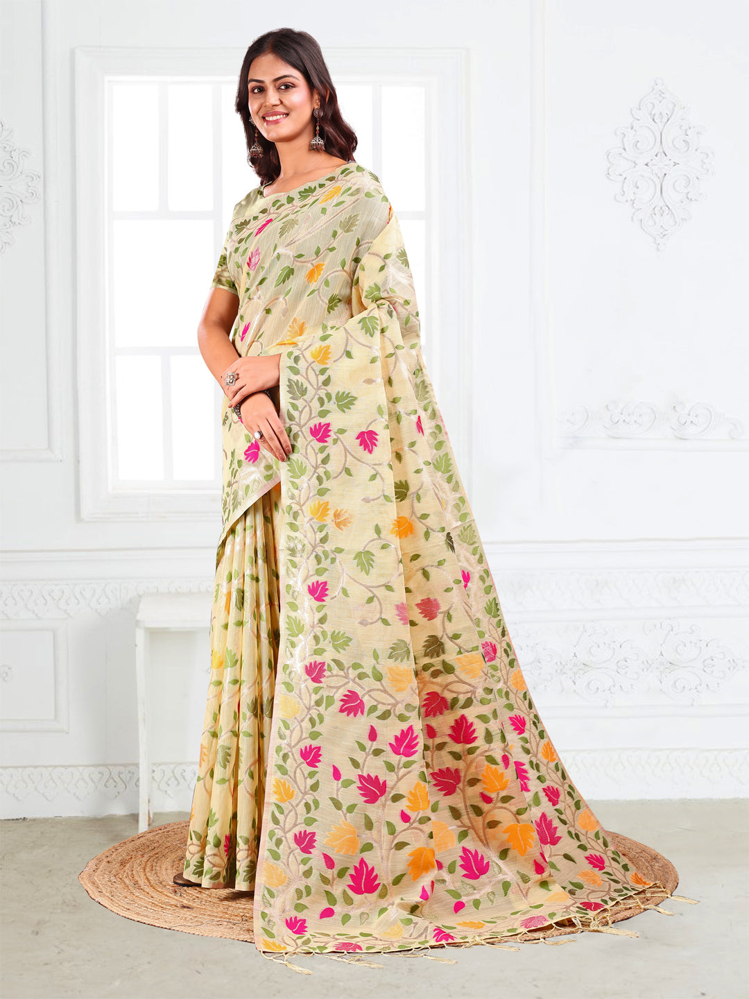 Astita Off White Floral Linen Cotton Saree with Zari Detailing & Printed Pallu β Lightweight Traditional Saree for Festive & Daily Elegance