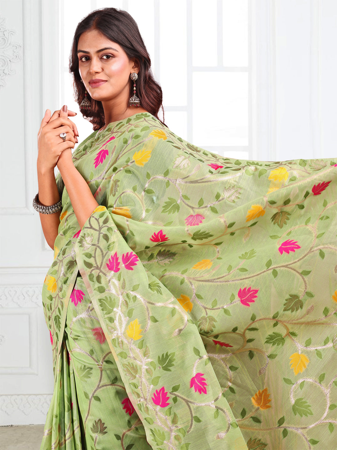 Astita Light Green Floral Linen Cotton Saree with Zari Detailing & Printed Pallu – Lightweight Traditional Saree for Festive & Daily Elegance