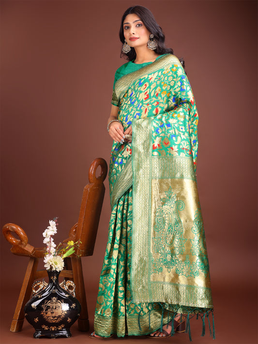 Astita Majestic Green Silk Saree with Gold Zari & Floral Design – Perfect for Festive & Traditional Occasions