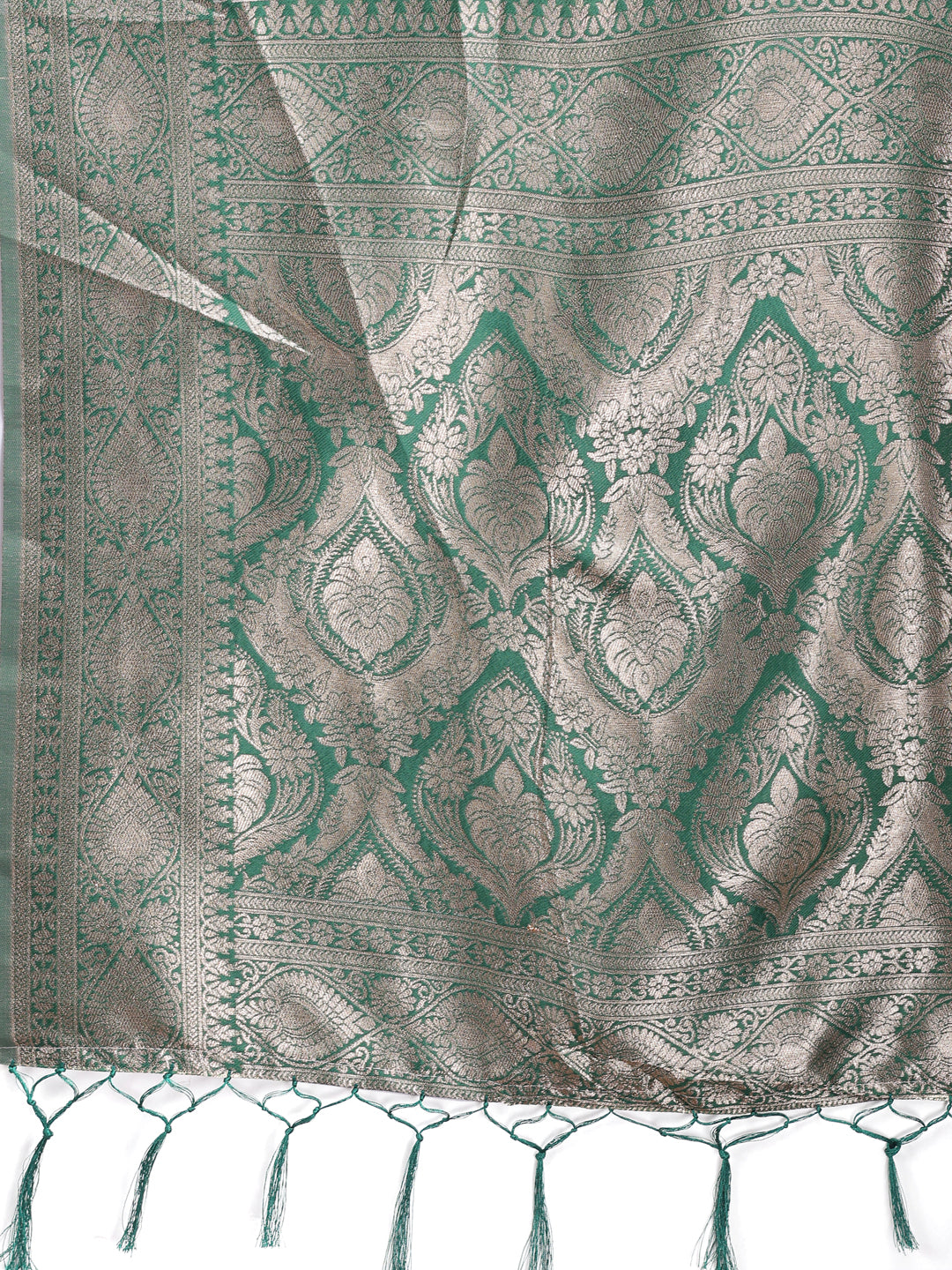Astita Graceful Cream & Green Linen Cotton Saree with Rich Zari Pallu – A Touch of Royal Comfort
