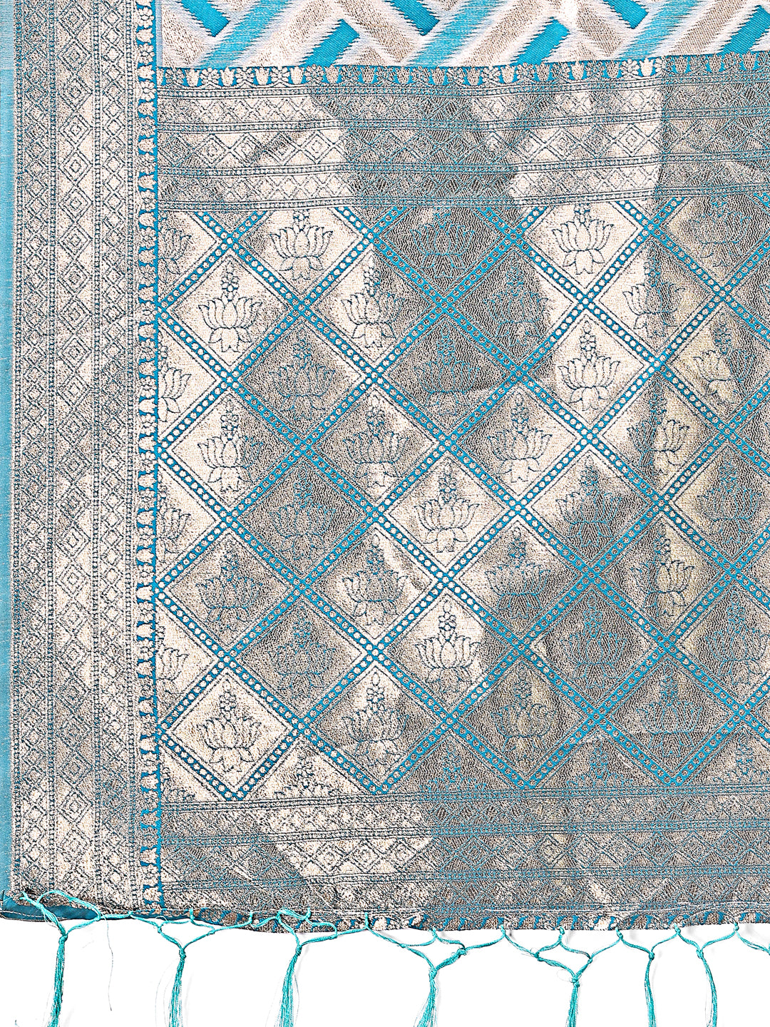 Astita Elegant Sea Green & Cream Linen Saree with Geometric Design and Zari Border – Festive & Party Wear