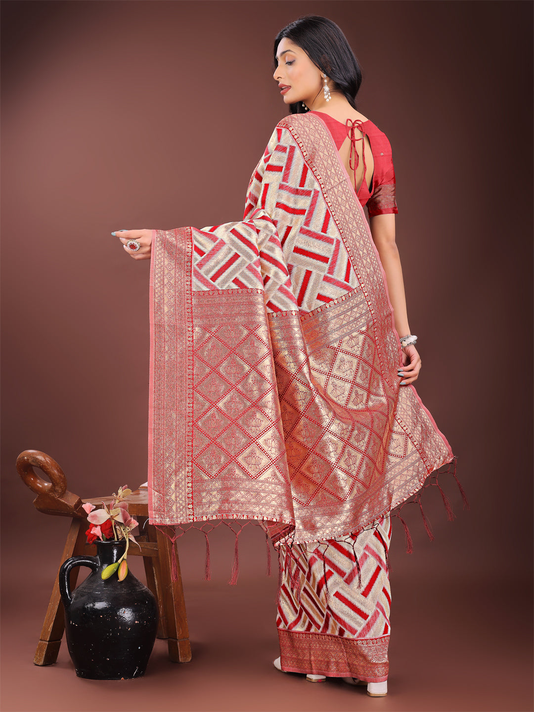 Astita Elegant Red & Cream Linen Saree with Geometric Design and Zari Border – Festive & Party Wear