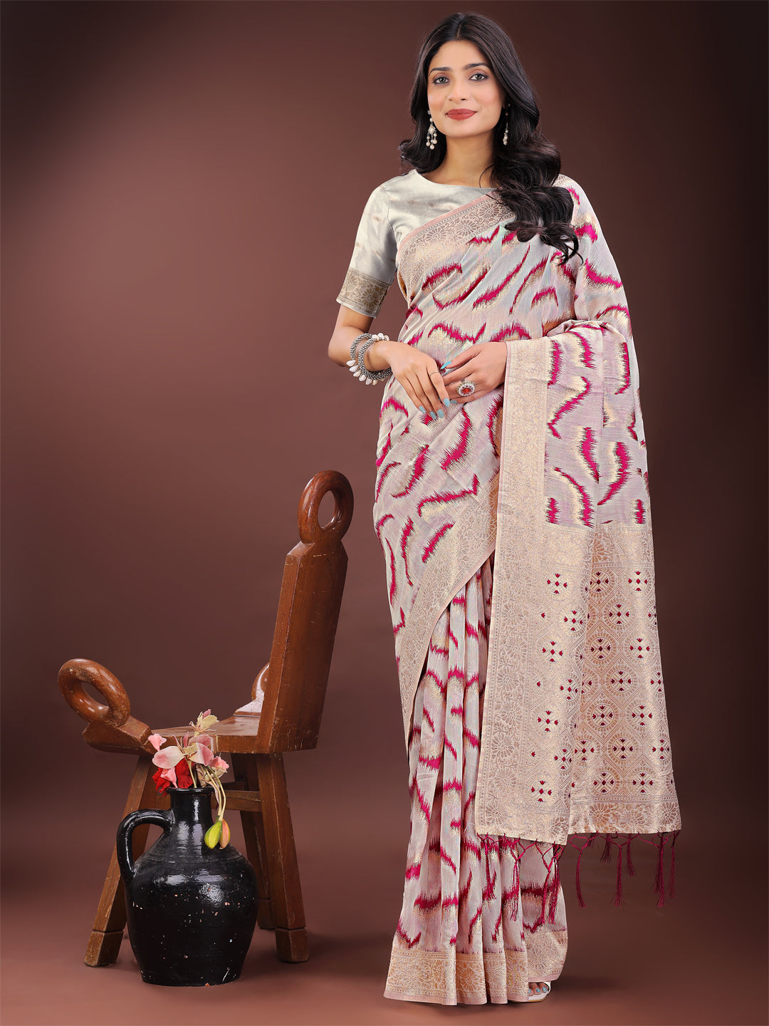Astita Elegant Beige & Coral Linen Saree with Zari Border and Abstract Pattern – Premium Festive & Office Wear
