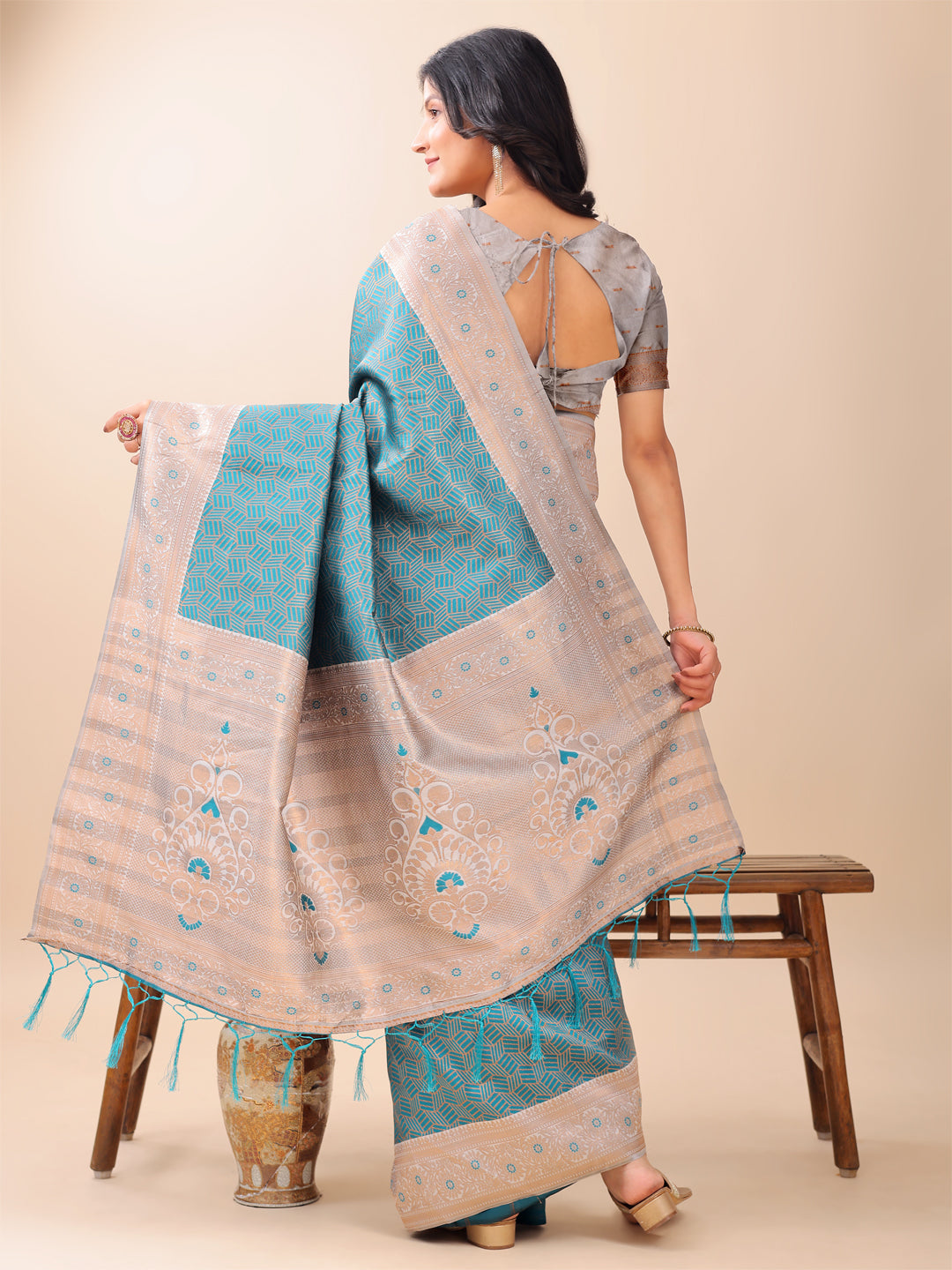 Astita Graceful Teal & Beige Lichi Silk Saree with Elegant Woven Pallu – Timeless Beauty for Every Occasion
