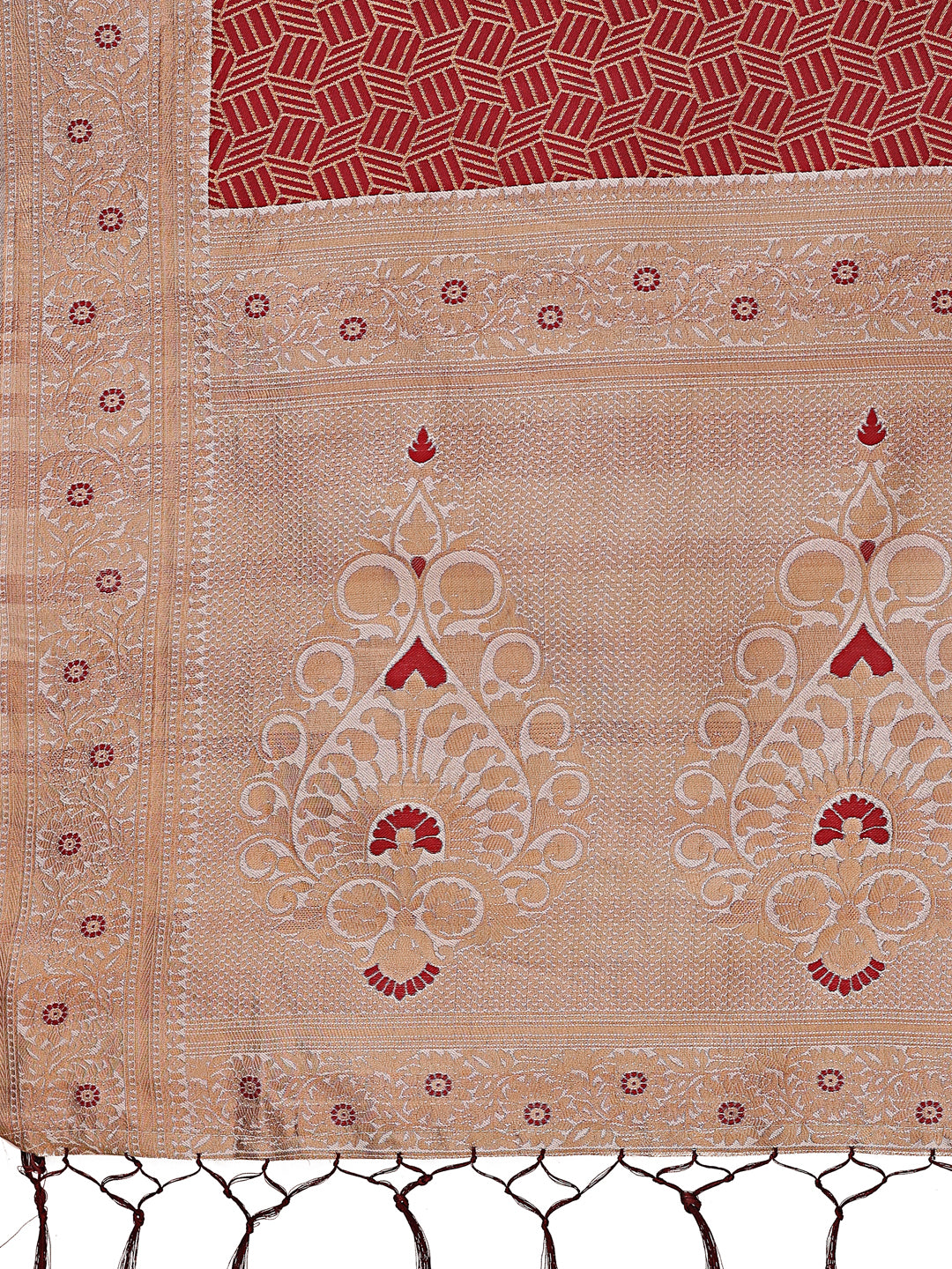 Astita Graceful Maroon & Beige Lichi Silk Saree with Elegant Woven Pallu – Timeless Beauty for Every Occasion