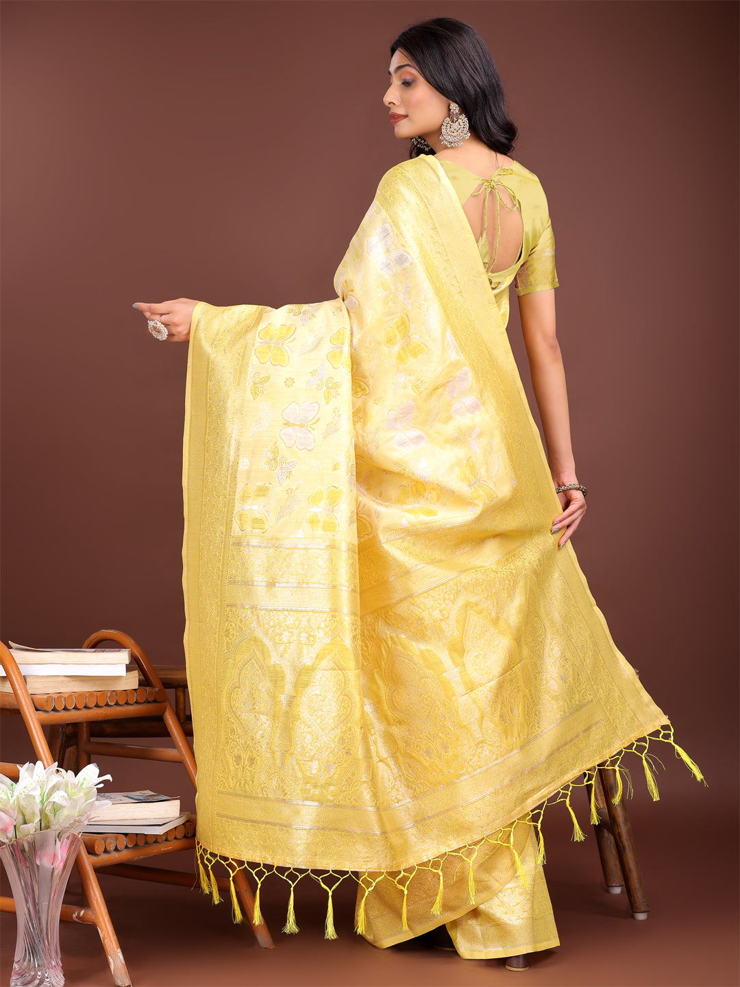 Astita Elegant Yellow Cotton Saree with Golden Zari Work – Graceful Comfort for Everyday & Festive Wear