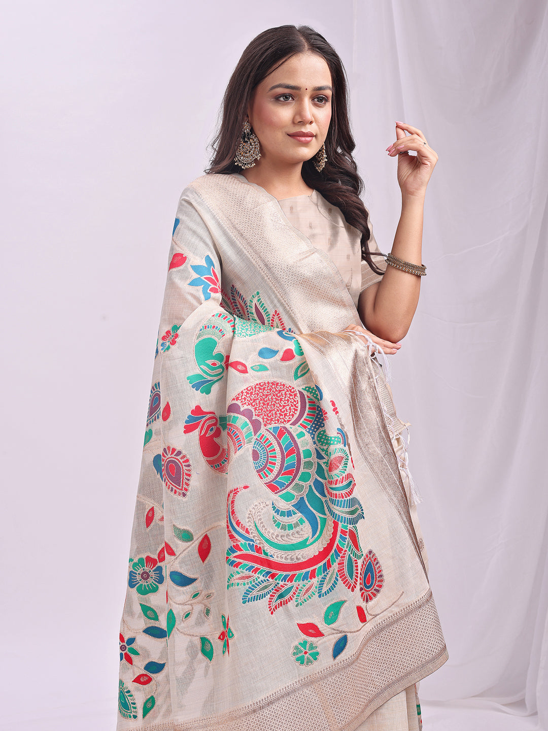 Astita Cream Linen Cotton Saree with Bold Peacock Pallu β Elegant Zari Border Saree for Festive & Party Wear | Lightweight & Soft Fabric