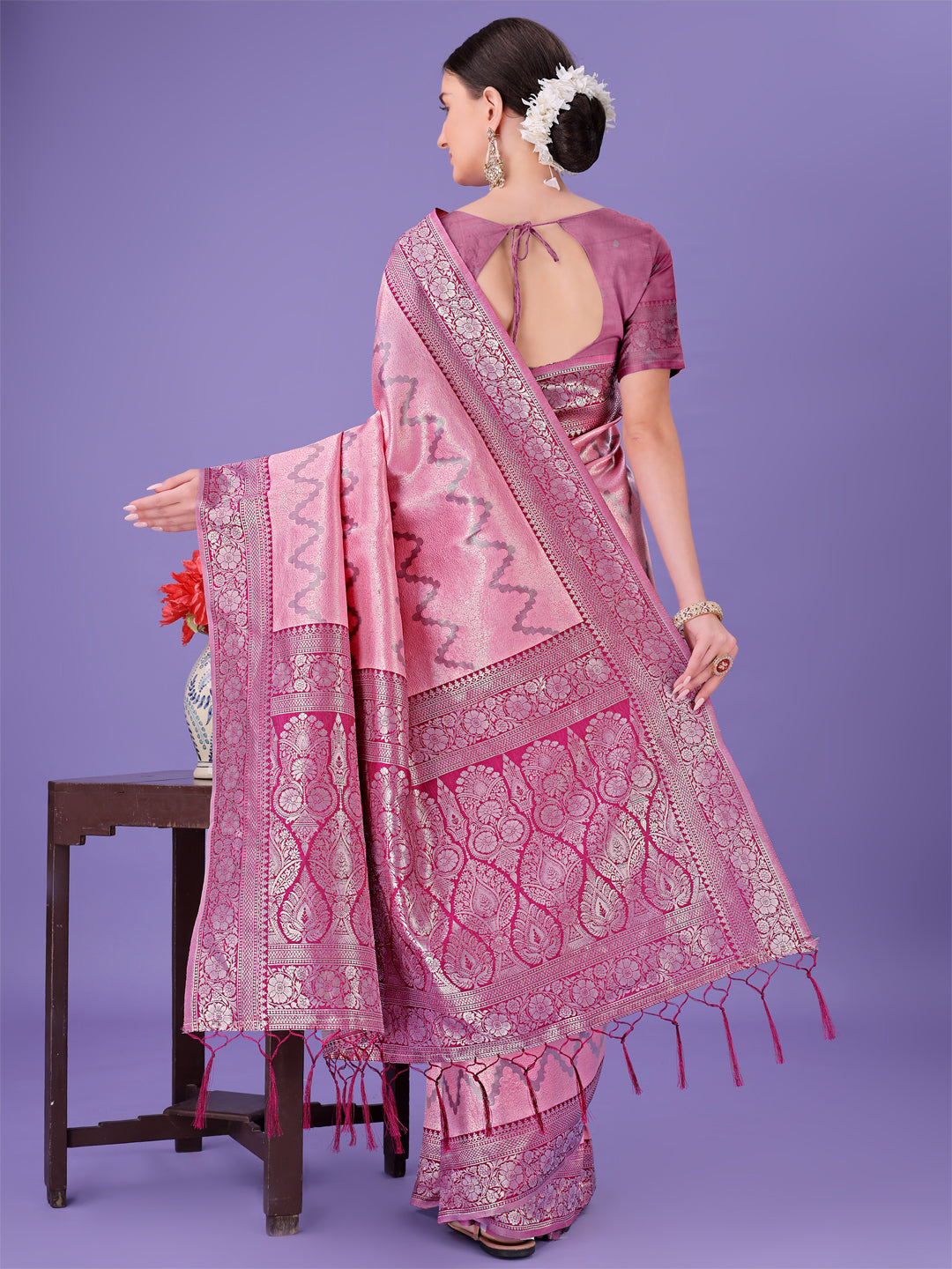 Astita Light Pink & Magenta Lichi Silk Saree with Rich Woven Border and Zigzag Pattern – Wedding & Festive Wear
