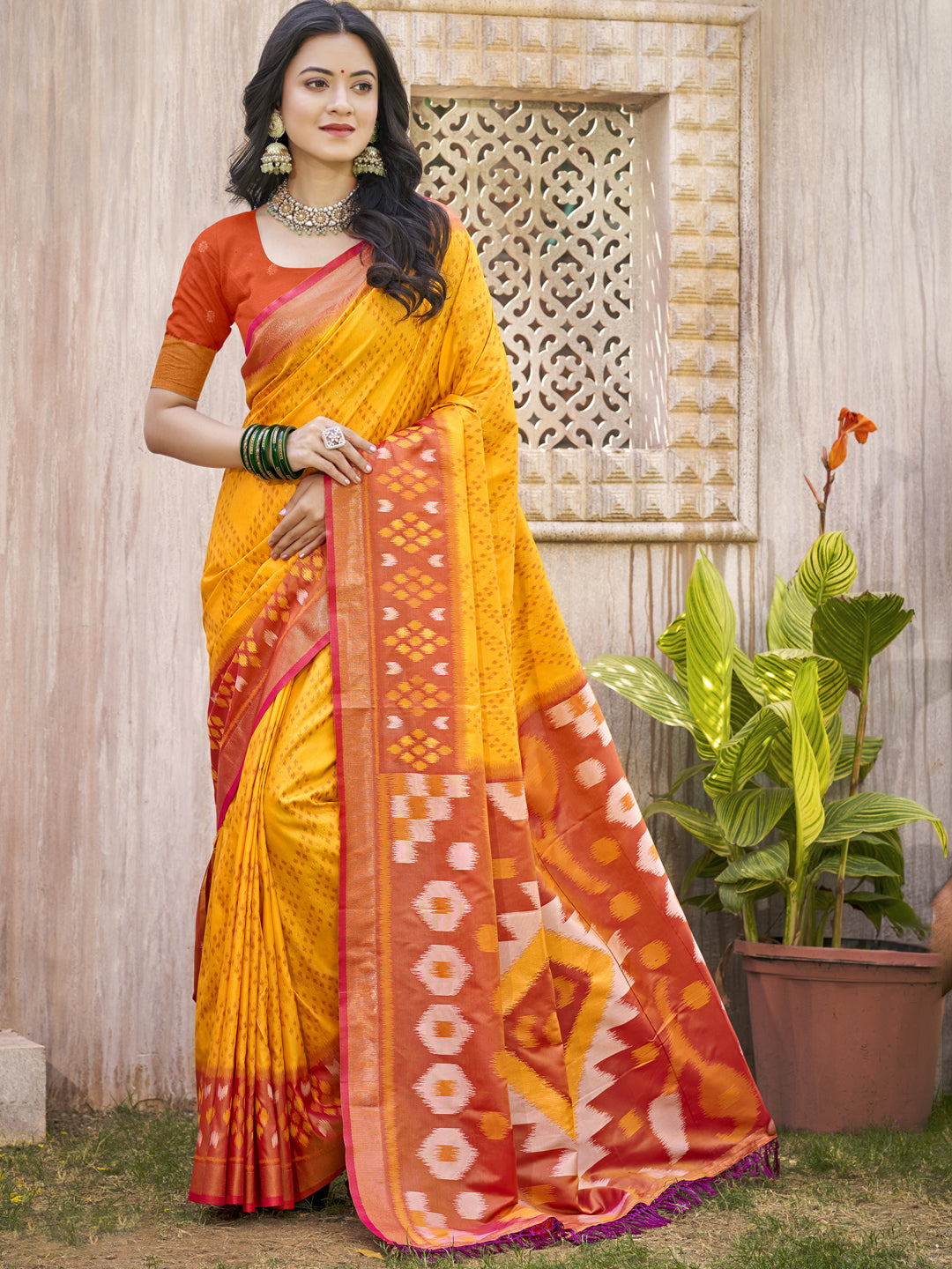 Astita Yellow & Red Pochampalli Soft Silk Saree with Traditional Ikat Woven Pallu – Perfect for Festive Celebrations & Wedding Occasions