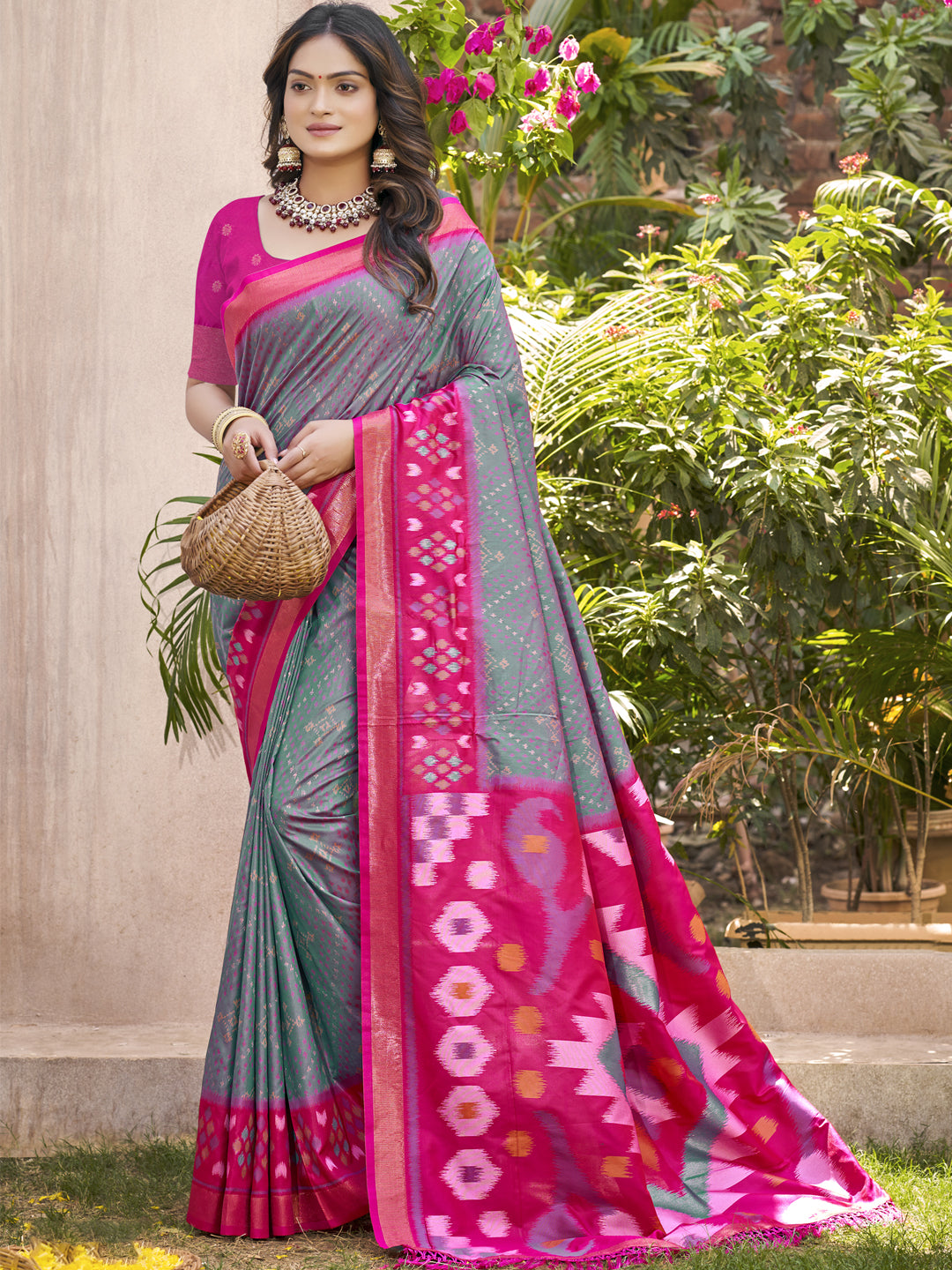 Astita Grey & Magenta Pochampalli Soft Silk Saree with Traditional Ikat Woven Pallu – Perfect for Festive Celebrations & Wedding Occasions