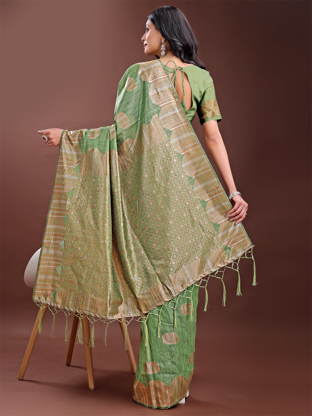 Astita Light Green Linen Cotton Saree with Woven Geometric Zari Motifs โ Elegant Festive Wear for Women