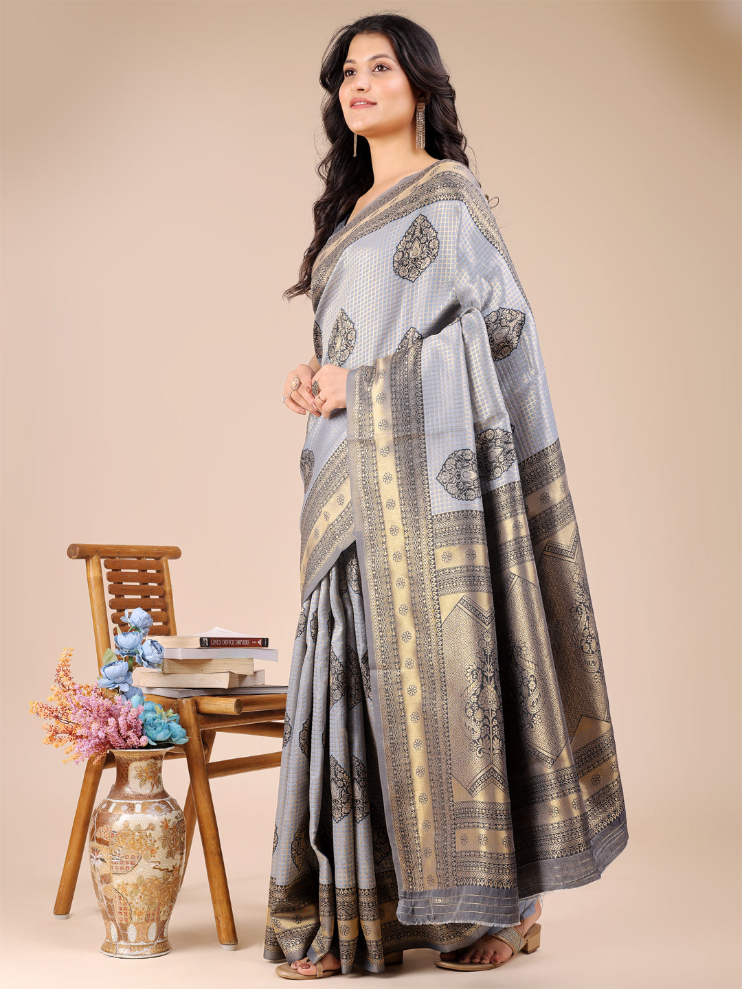 Astita Graceful Grey Silk Saree – Subtle Sophistication for Every Occasion
