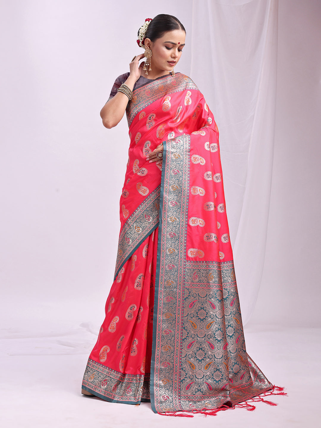 Astita Rose Pink Banarasi Silk Saree with Silver Zari Border & Paisley Design β Festive Wedding Wear | Elegant Traditional Pallu | Soft Silk Finish for Women | Cultural Ethnic Saree