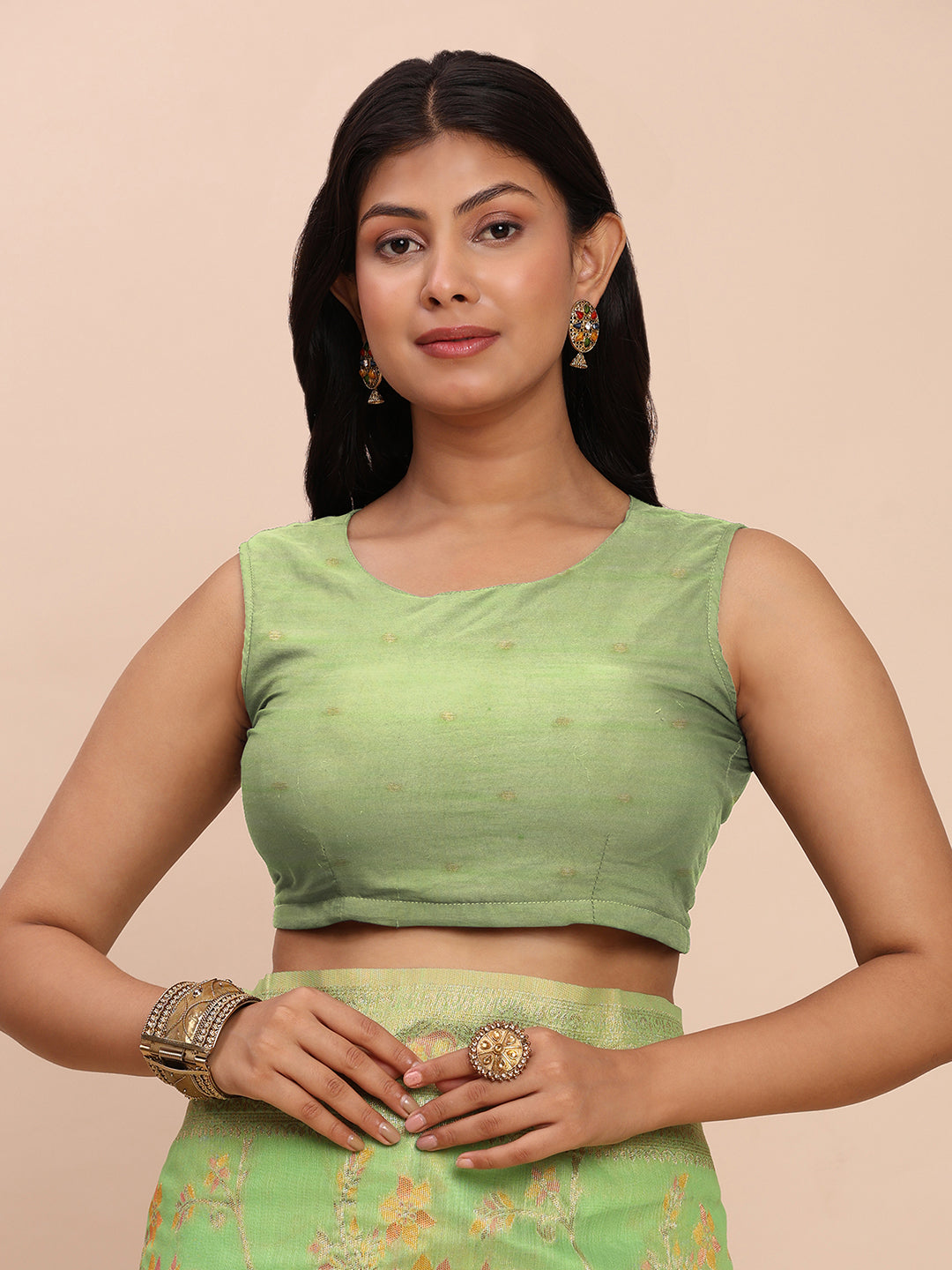 Astita Elegant Off Green Linen Cotton Saree with Floral Weave & Soft Gold Pallu – Graceful Choice for Casual, Office & Festive Looks