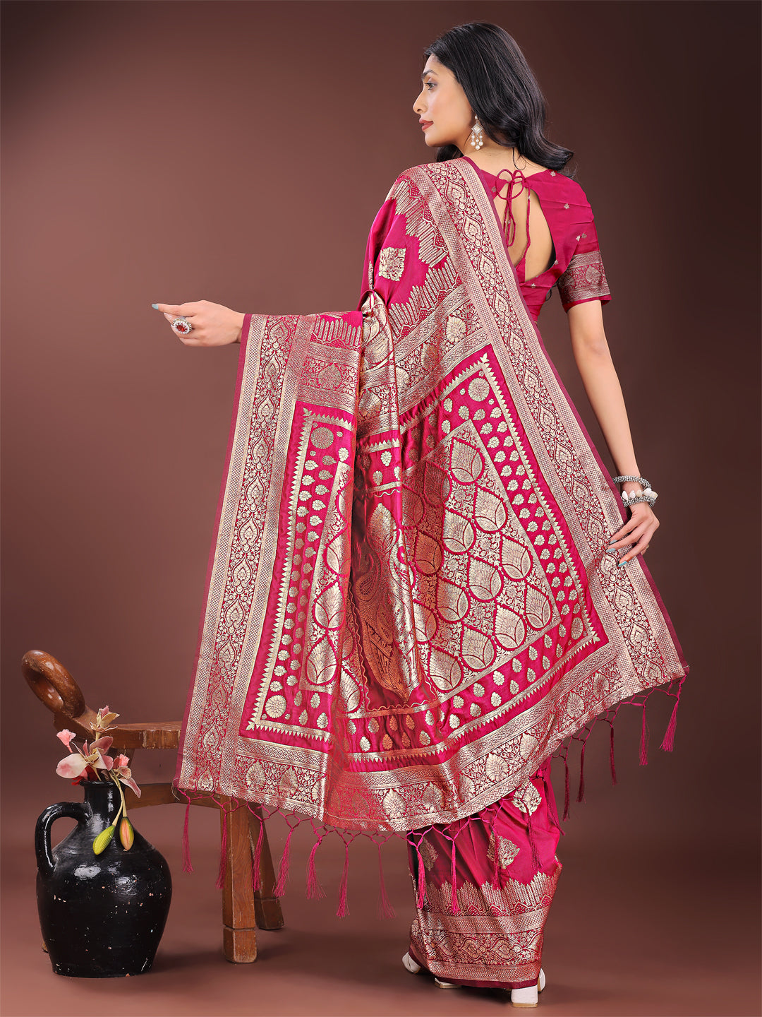 Astita Graceful Magenta Banarasi Silk Saree with Silver Zari – Perfect Ethnic Wear for Weddings & Festive Moments