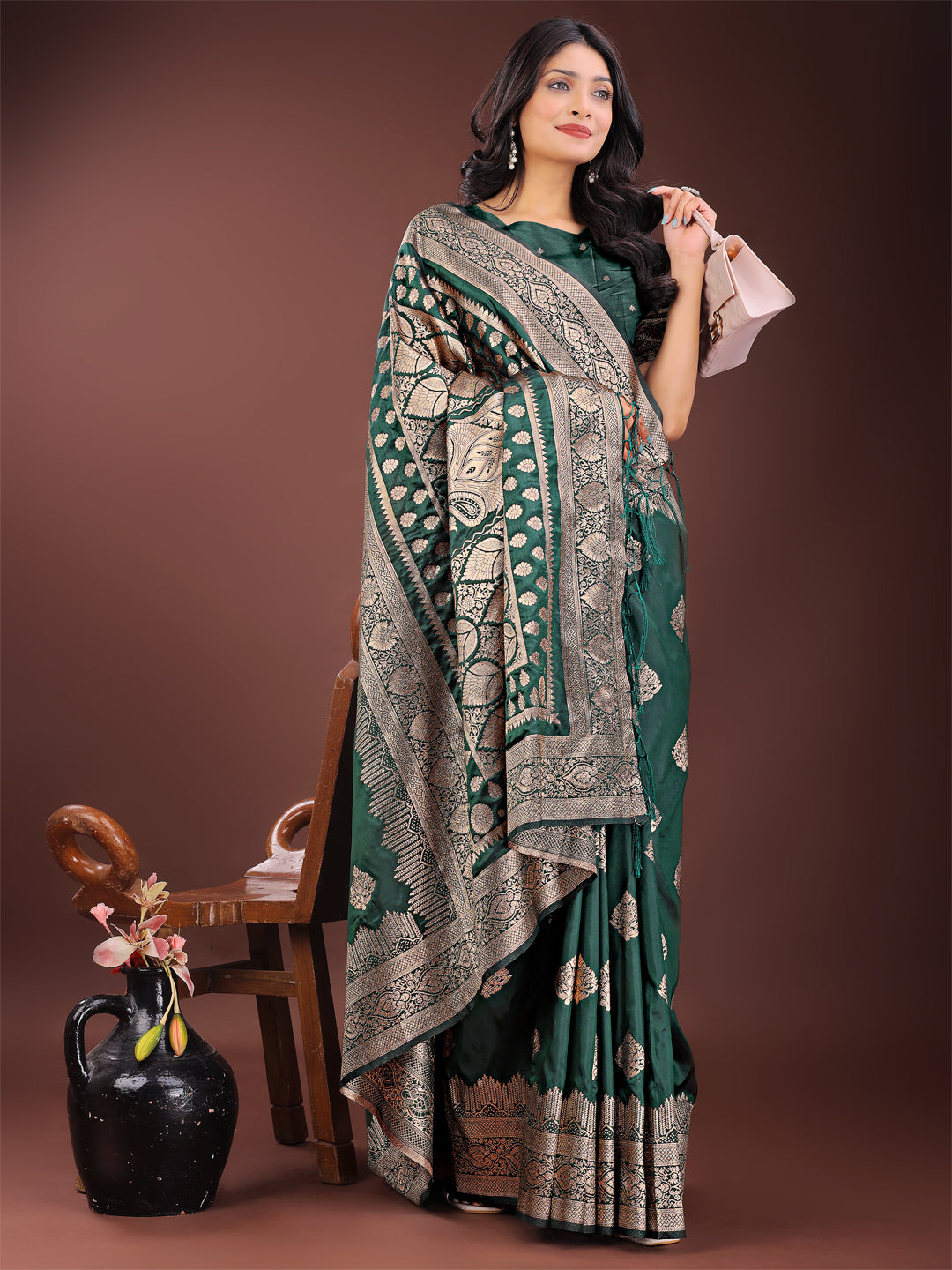 Astita Graceful Green Banarasi Silk Saree with Silver Zari – Perfect Ethnic Wear for Weddings & Festive Moments