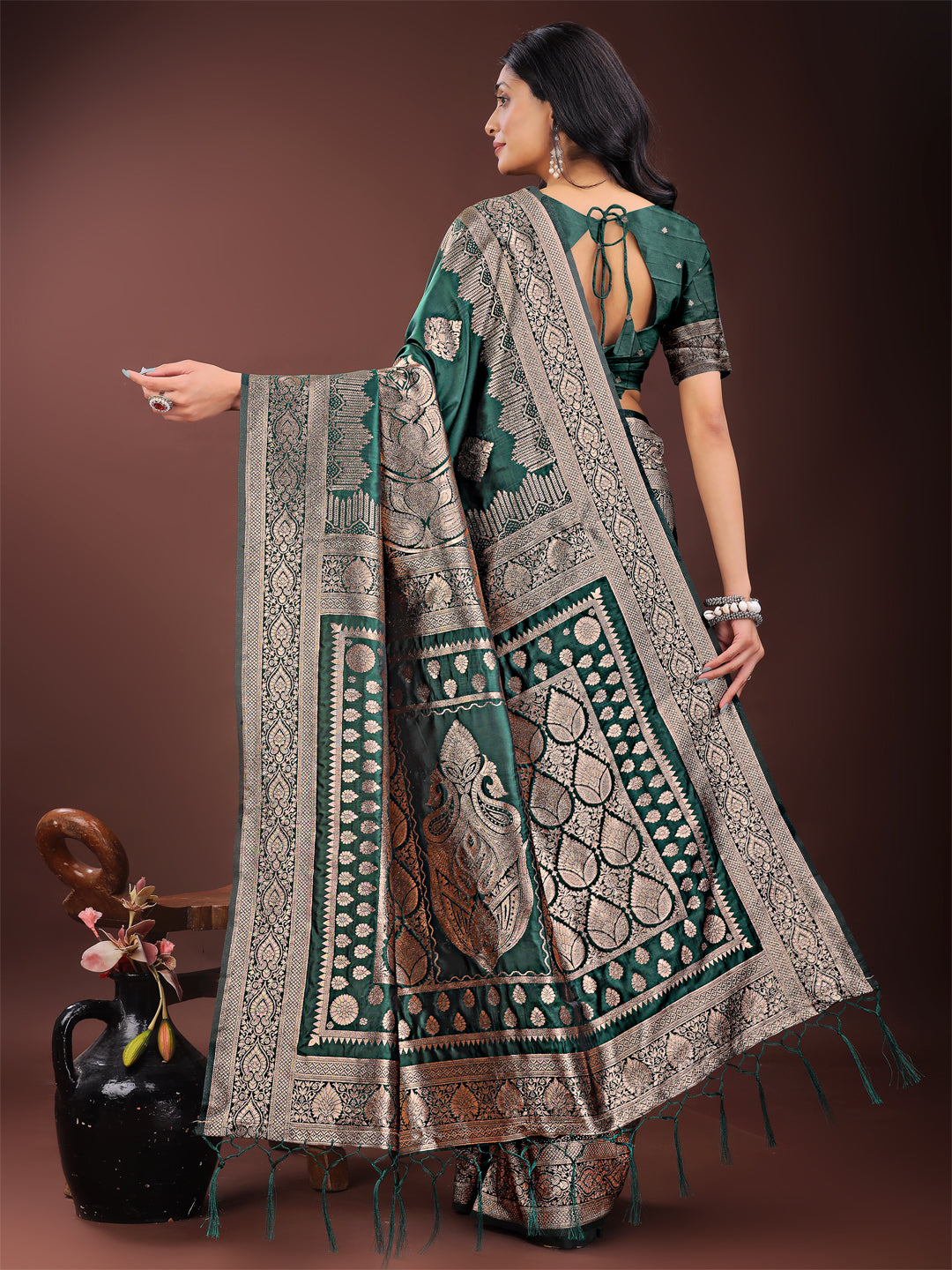Astita Graceful Green Banarasi Silk Saree with Silver Zari – Perfect Ethnic Wear for Weddings & Festive Moments