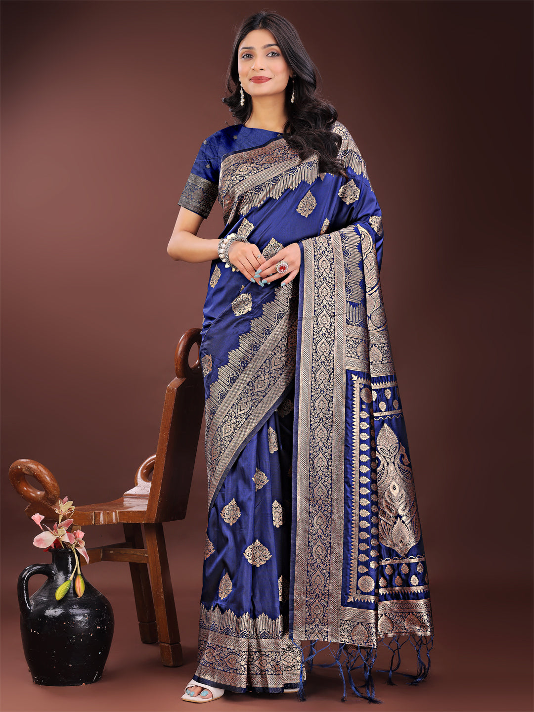 Astita Graceful Navy Blue Banarasi Silk Saree with Silver Zari – Perfect Ethnic Wear for Weddings & Festive Moments