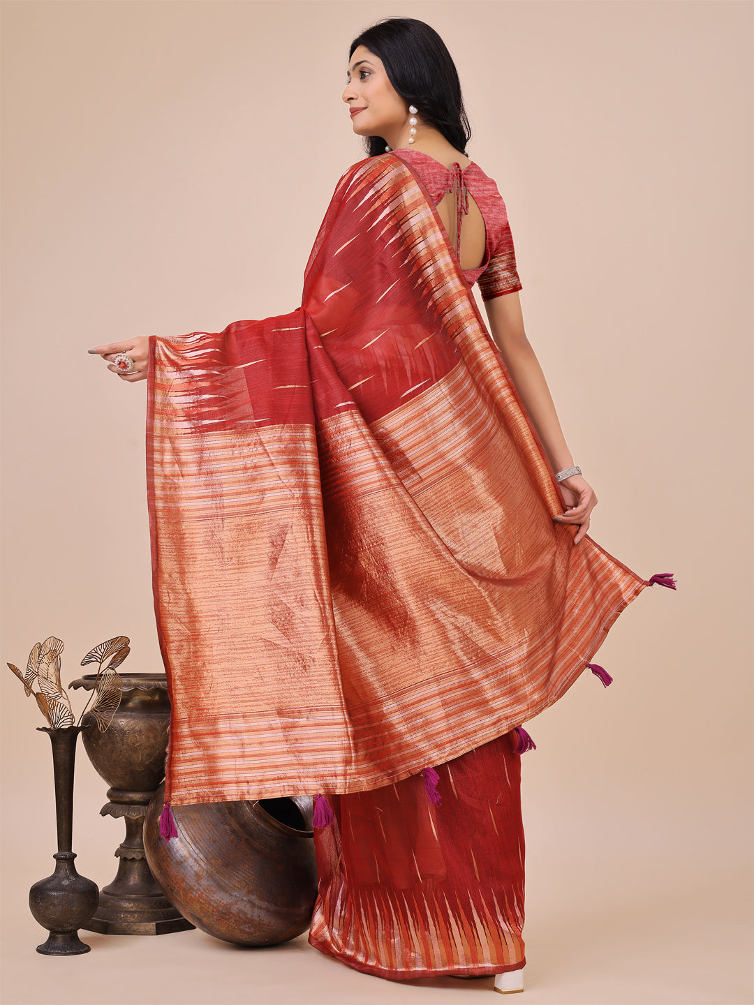 Elegant Red Linen Cotton Saree with Copper Zari Pallu and Artistic Brush Pattern โ Festive & Formal Wear