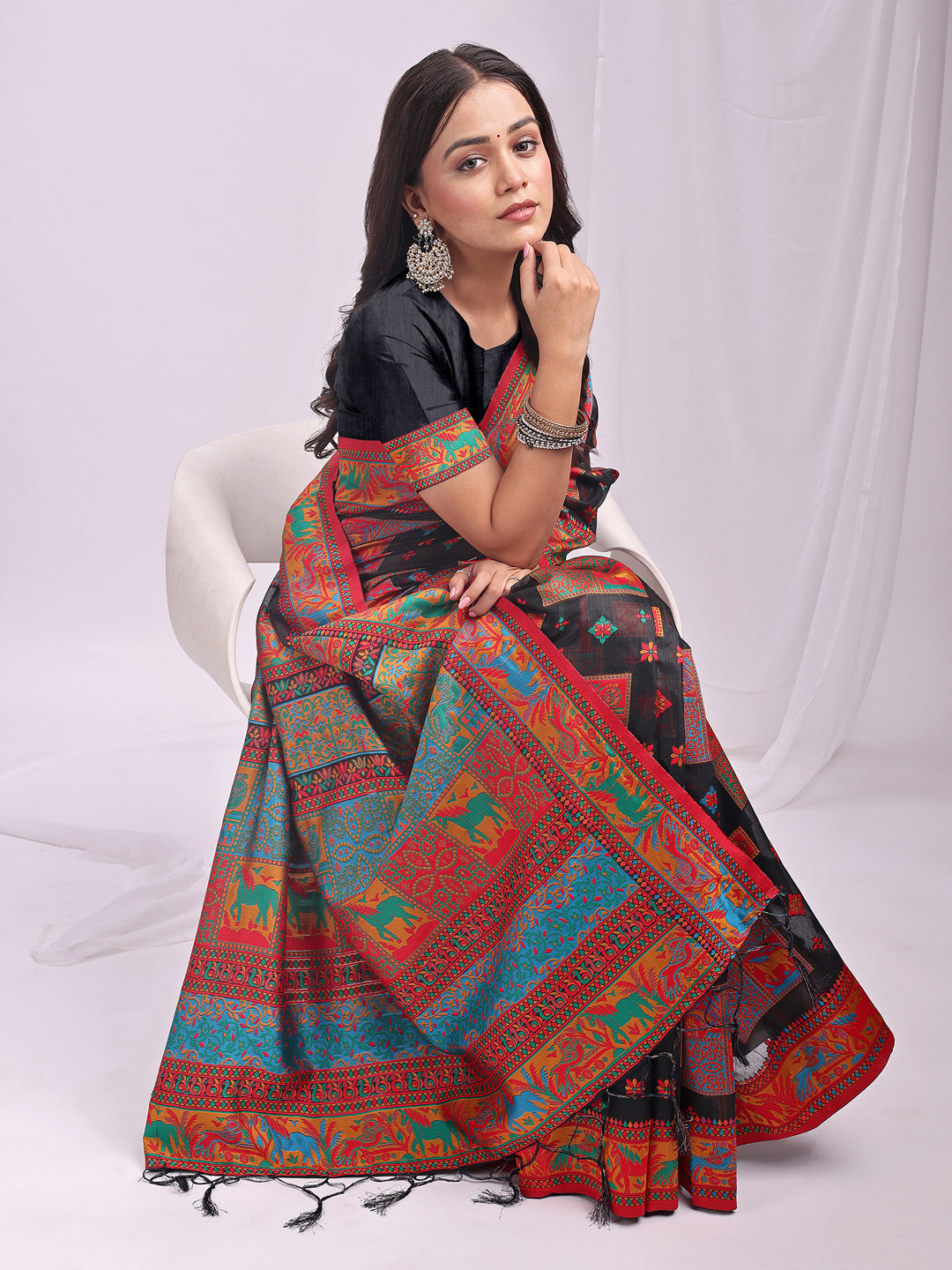 Astita Black Linen Cotton Saree with Multicolor Ethnic Print – Soft & Lightweight Saree for Festive, Daily, and Office Wear