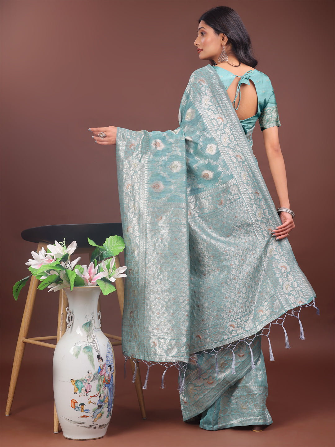 Astita Elegant Sea Green Linen Cotton Saree with Silver Zari โ Perfect Blend of Comfort & Charm