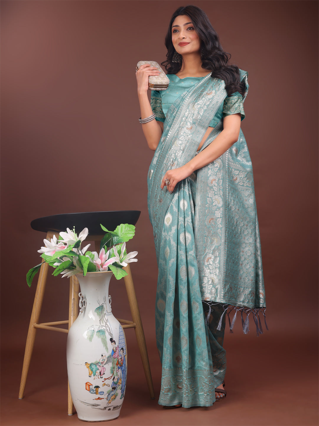 Astita Elegant Sea Green Linen Cotton Saree with Silver Zari โ Perfect Blend of Comfort & Charm