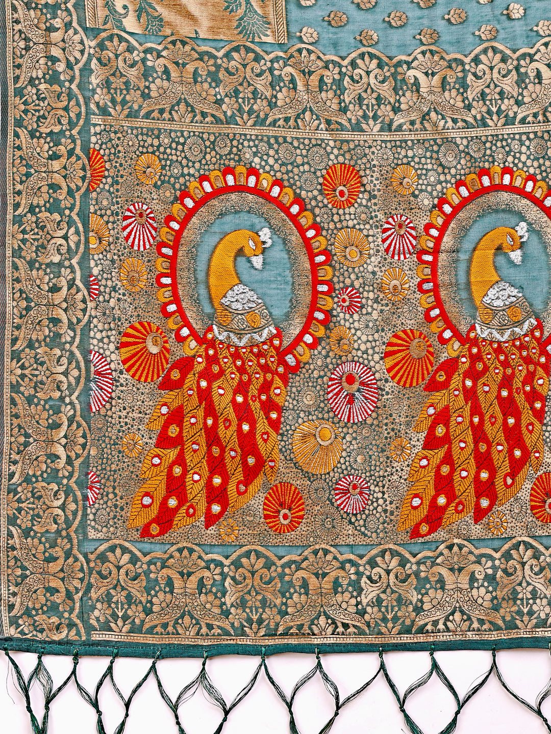 Majestic Green Linen Cotton Saree with Royal Peacock Pallu – A Celebration of Heritage and Grace