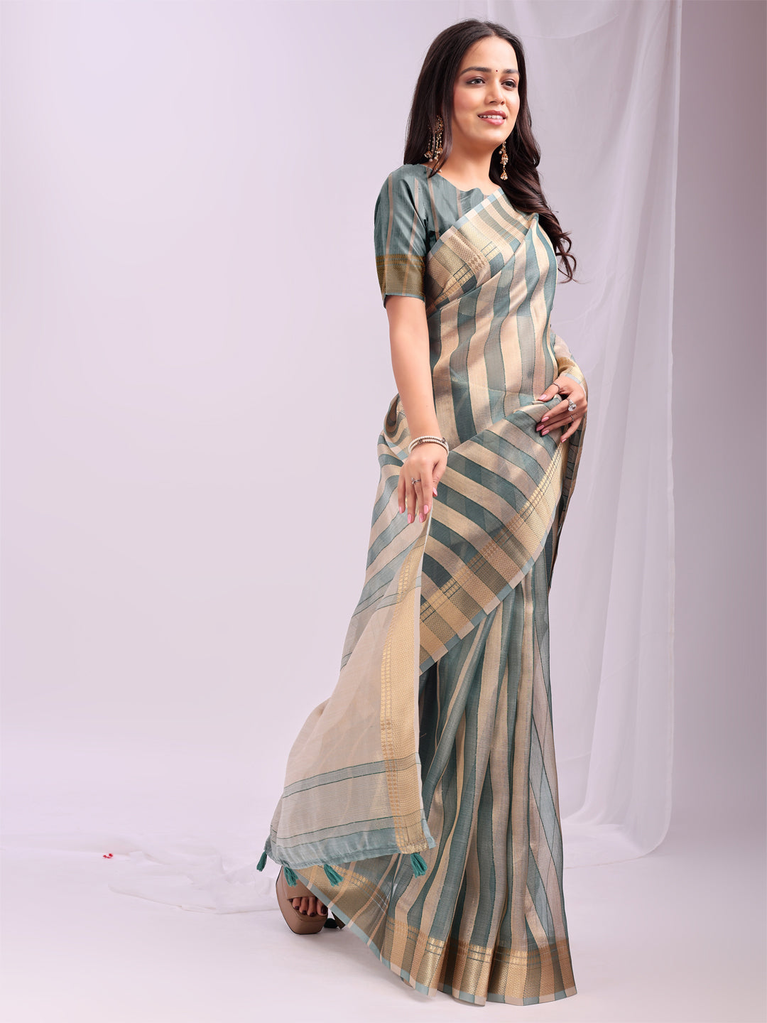 Astita Green Gold Organza Saree with Subtle Zari Weave | Lightweight Festive Saree for Women | Elegant Traditional Look | Golden Border & Pallu | Perfect for Weddings, Puja & Gifting