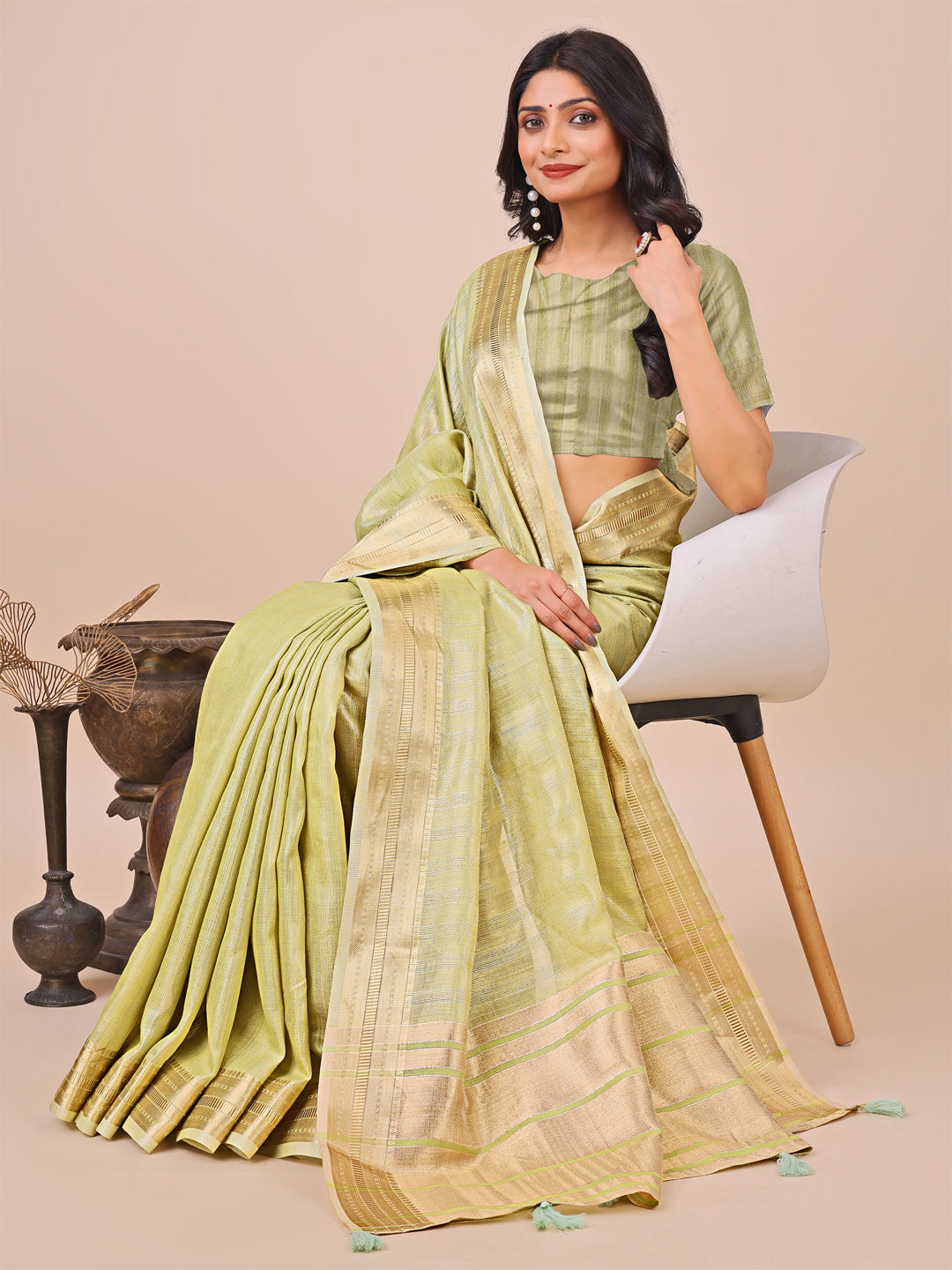 Astita Elegant Yellow Organza Saree with Zari Border & Tassel Pallu – Lightweight Ethnic Wear for Festive & Wedding Occasions