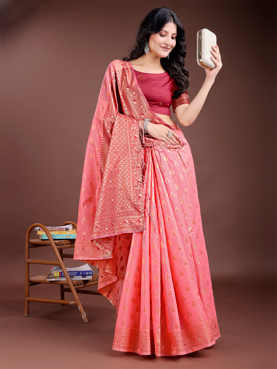 Astita Elegant Peach Cotton Saree with Contrast Pallu – Perfect Blend of Tradition & Comfort