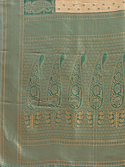 Astita Graceful Cream and Green Silk Saree – Traditional Elegance with Royal Charm
