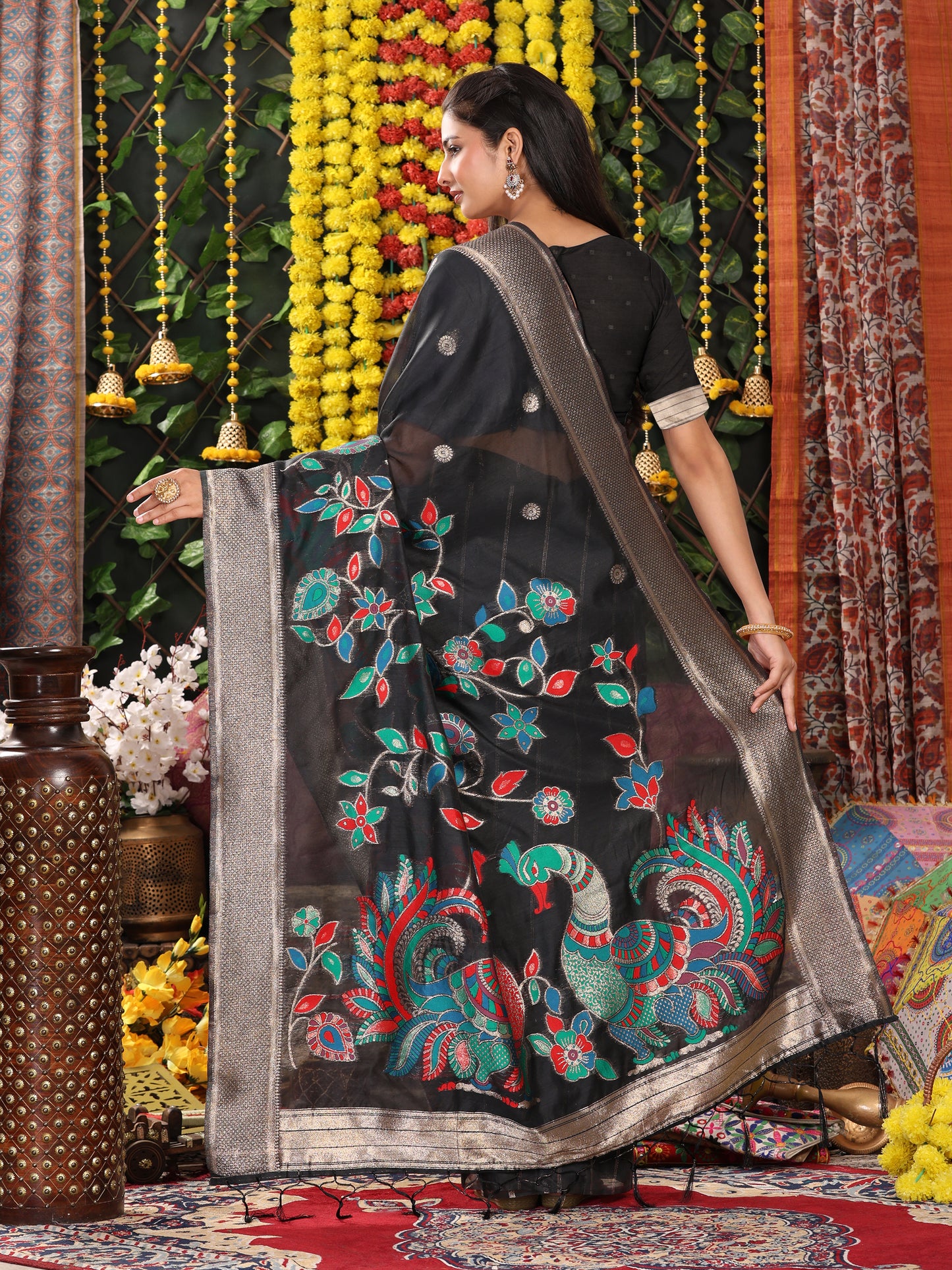 Astita Black Linen Cotton Saree with Bold Peacock Pallu – Elegant Zari Border Saree for Festive & Party Wear | Lightweight & Soft Fabric