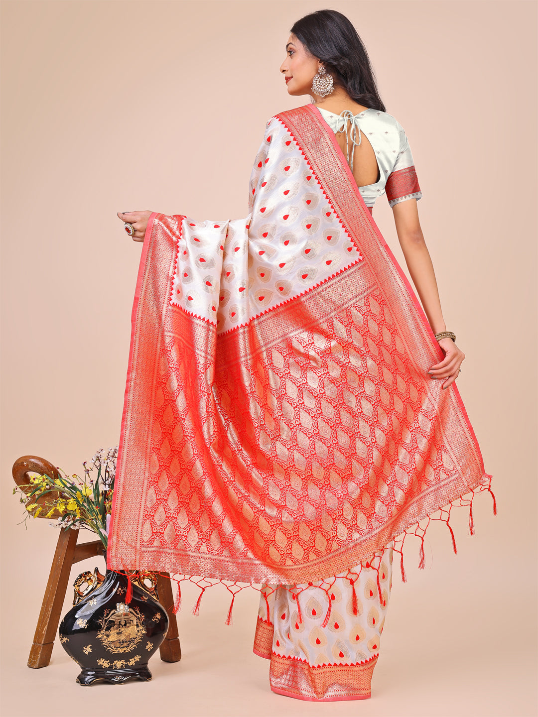 White & Red Banarasi Silk Saree with Teardrop Weaving & Rich Zari Pallu