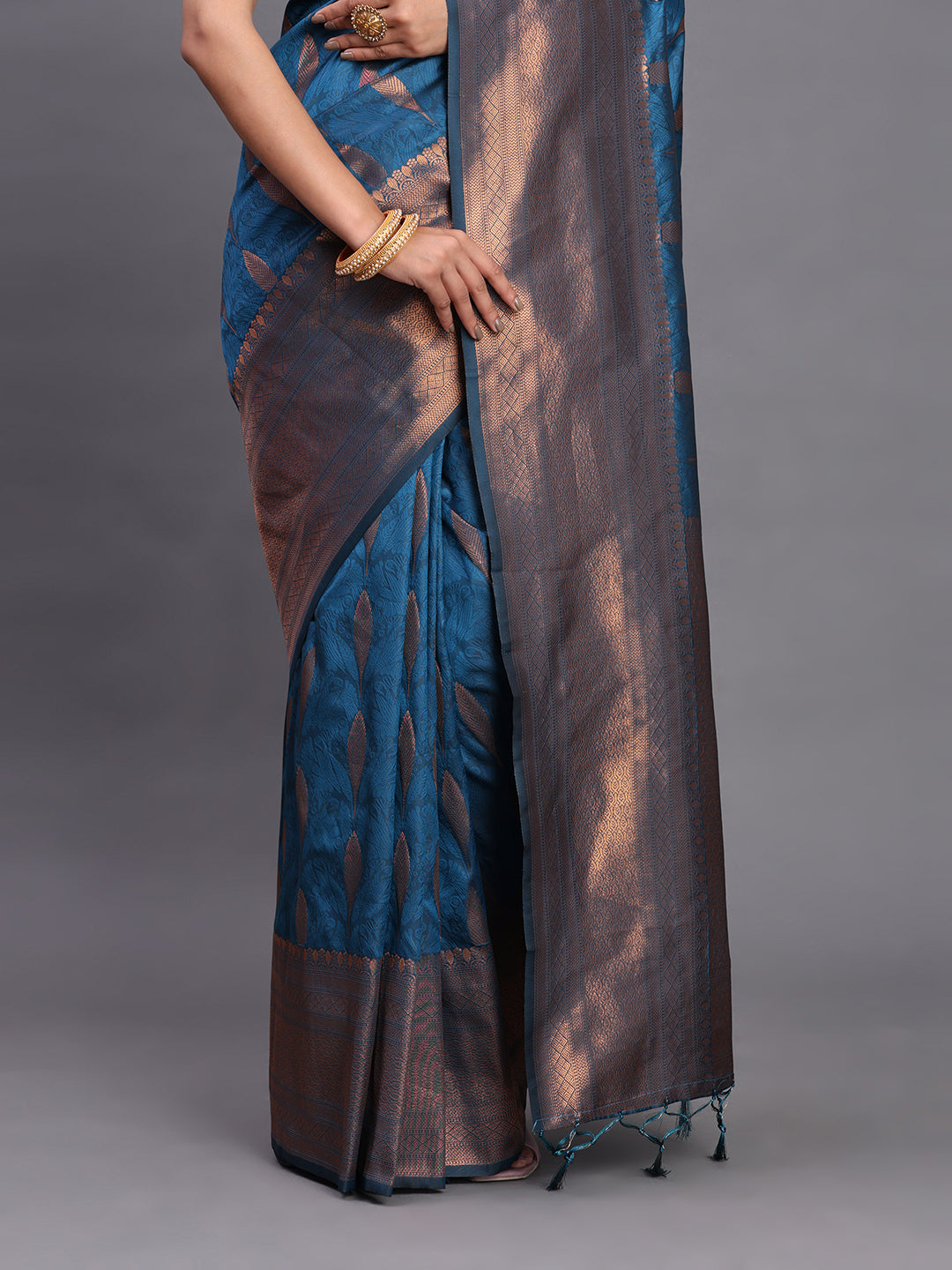 Astita Navy Blue Banarasi Silk Saree with Copper Zari Woven Pallu & Feather Butta – Wedding & Festive Wear