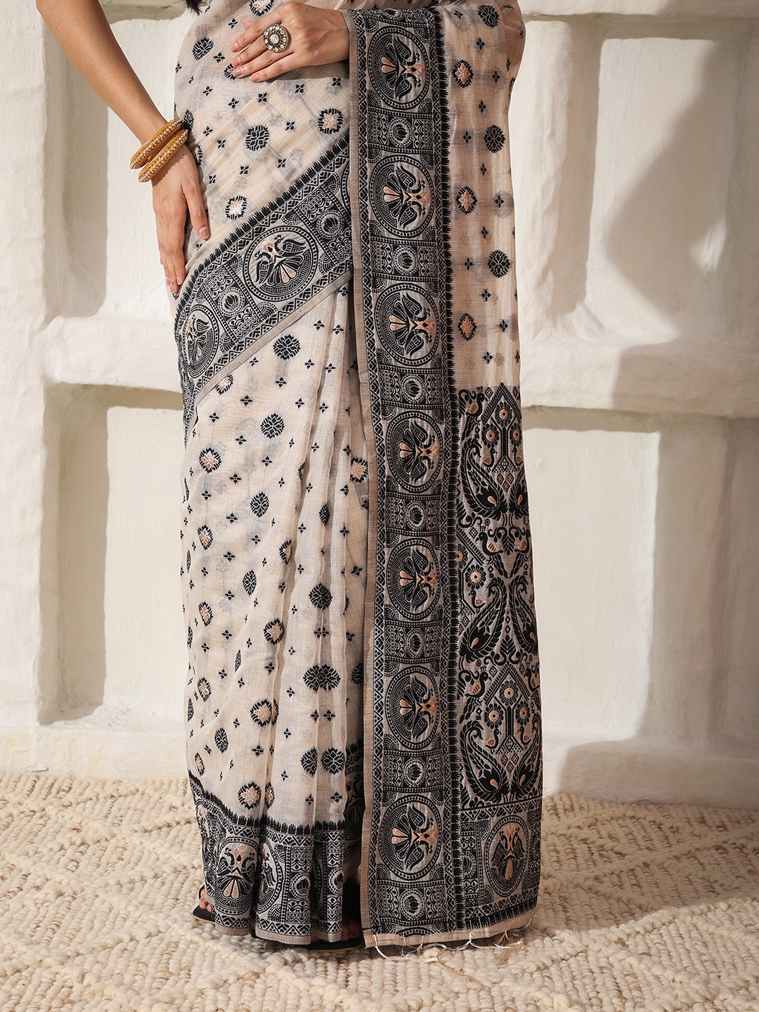 Astita Elegant Woven Linen Cotton Saree for Durga Puja & Diwali | Ethnic Motif Design with Rich Zari Border | Soft, Breathable, Festive-Ready Traditional Drape