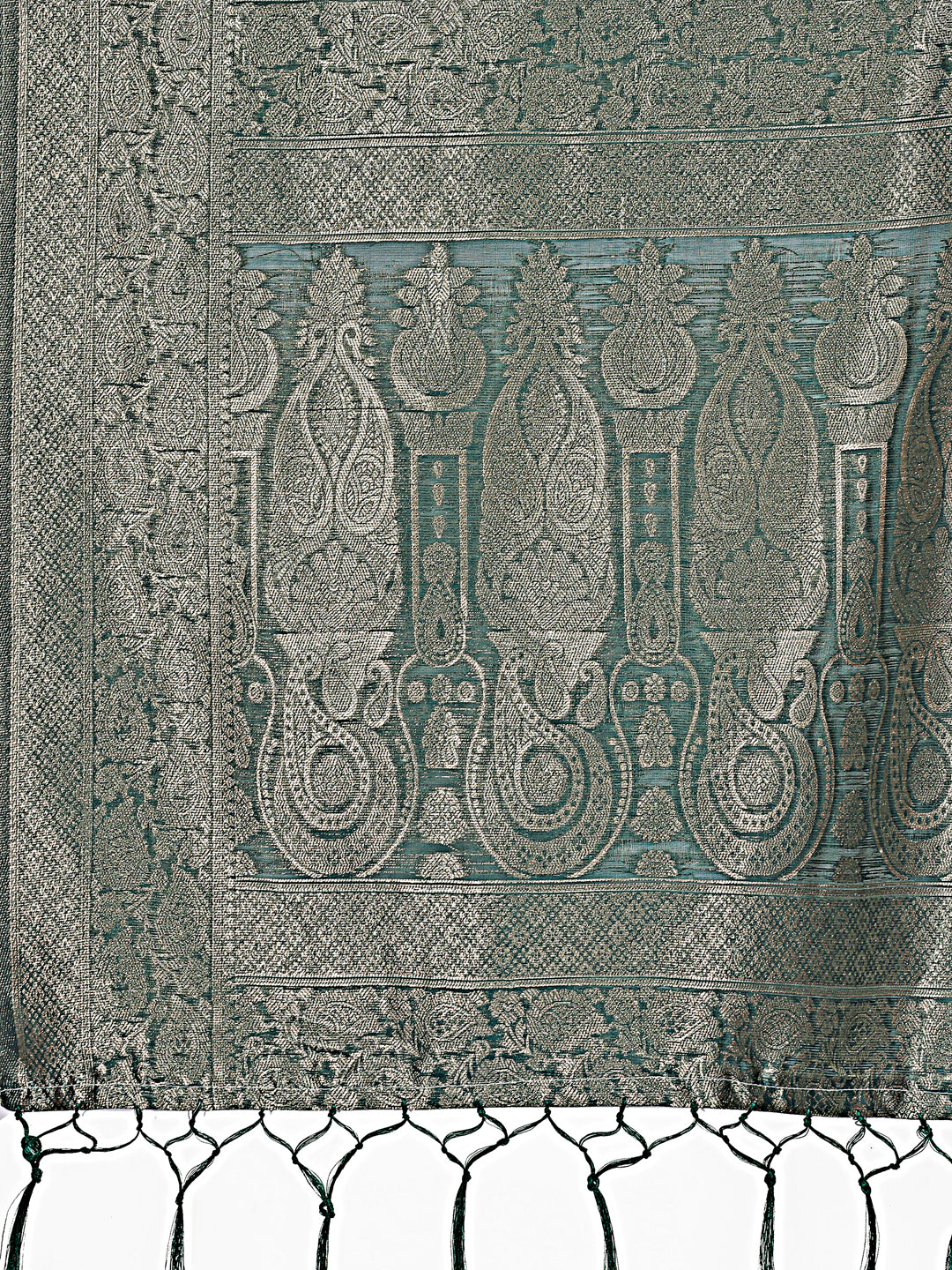 Astita Elegant Teal Floral Lichi Silk Saree with Zari Weaving and Rich Pallu – Wedding & Festive Wear Saree