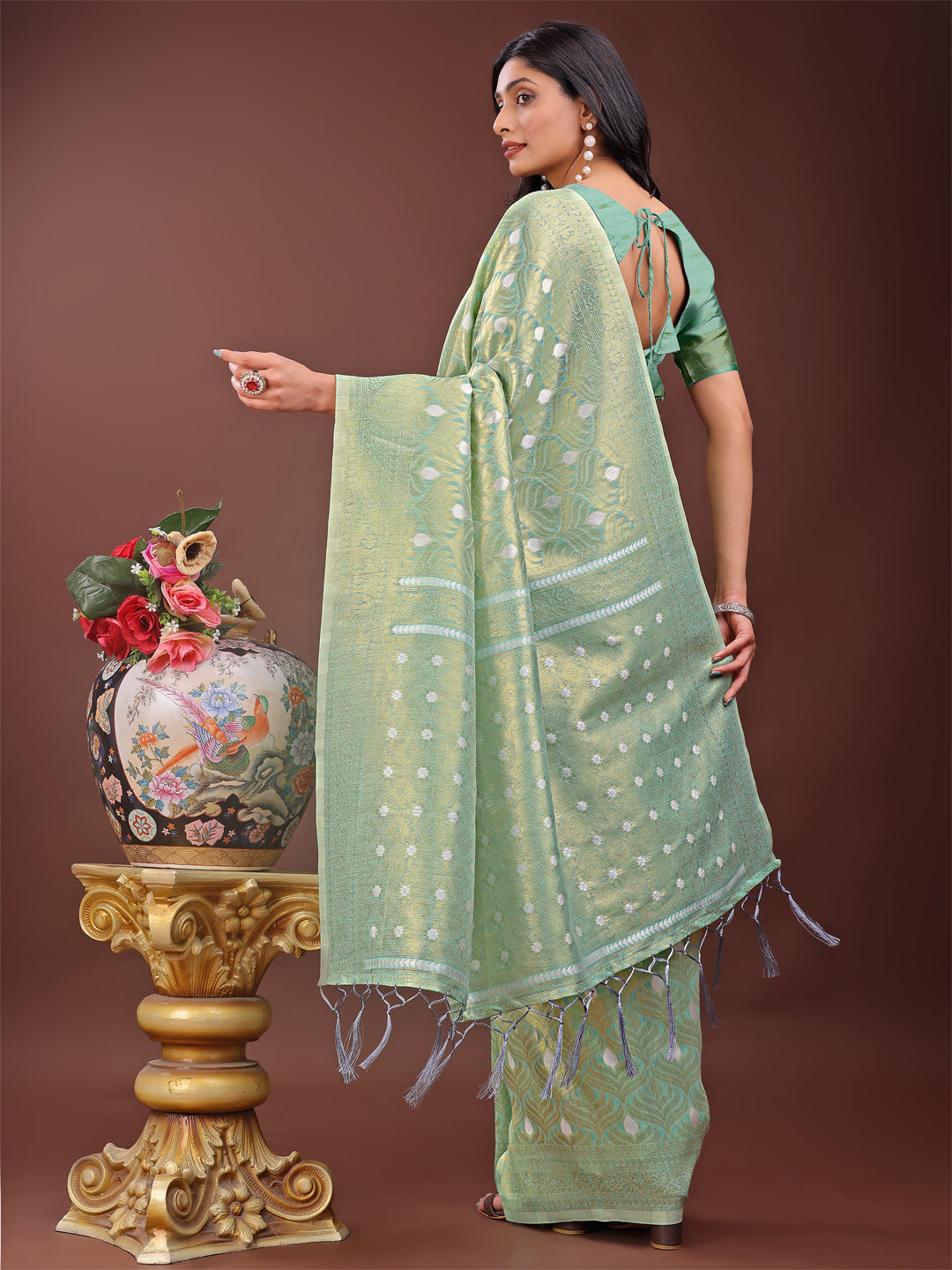 Astita Elegant Teal Linen Saree with Silver Zari Butta & Pallu – Daily Wear | Festive Look | Soft Feel