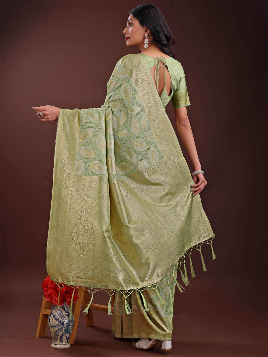 Astita Light Green Linen Cotton Saree with Golden Zari Leaf Design & Elegant Pallu – Festive | Office | Daily Wear