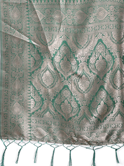 Astita Graceful Cream & Green Linen Cotton Saree with Rich Zari Pallu – A Touch of Royal Comfort