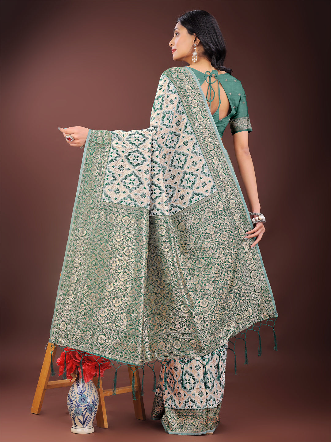 Astita Green Linen Saree with Rich Woven Zari Work – Elegant Ethnic Saree for Festive & Office Wear