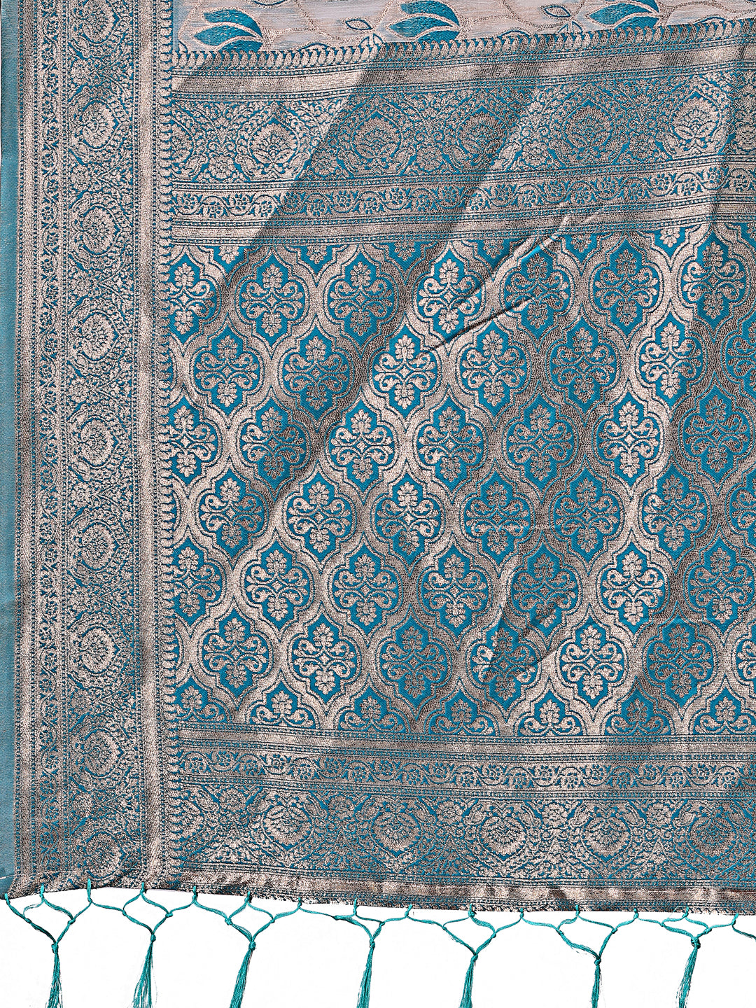 Stunning Beige & Sea Green Linen Saree with Floral Print and Rich Zari Pallu – Festive & Traditional Wear