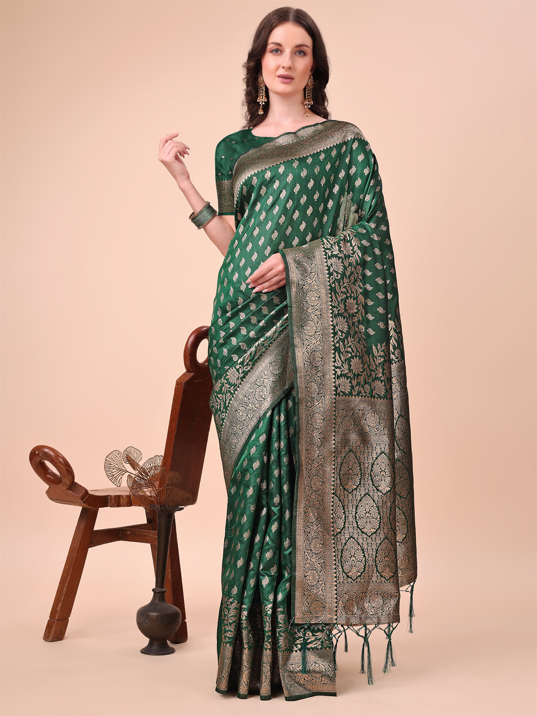 Astita Green Banarasi Silk Saree with Silver Zari Woven Pallu & Border – Wedding & Festive Wear Elegance