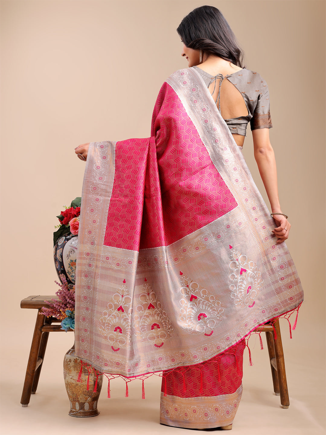 Astita Graceful Pink & Beige Lichi Silk Saree with Elegant Woven Pallu – Timeless Beauty for Every Occasion