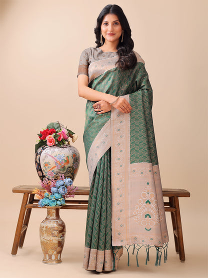 Astita Graceful Green & Beige Lichi Silk Saree with Elegant Woven Pallu – Timeless Beauty for Every Occasion